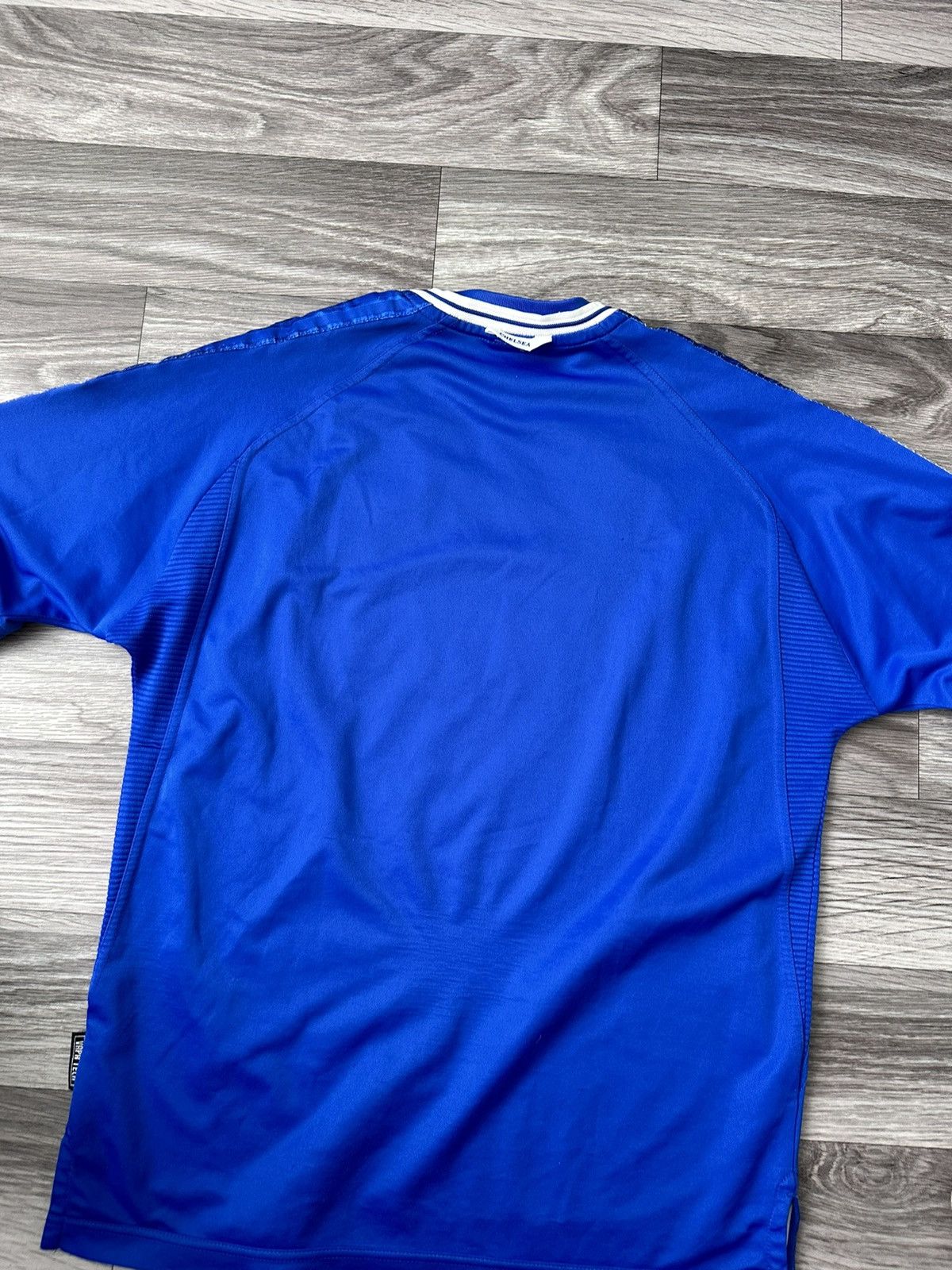 Umbro Umbro Chelsea Autoglass Vintage 1999-2001 jersey hype size L Size US L / EU 52-54 / 3 - 14 Thumbnail