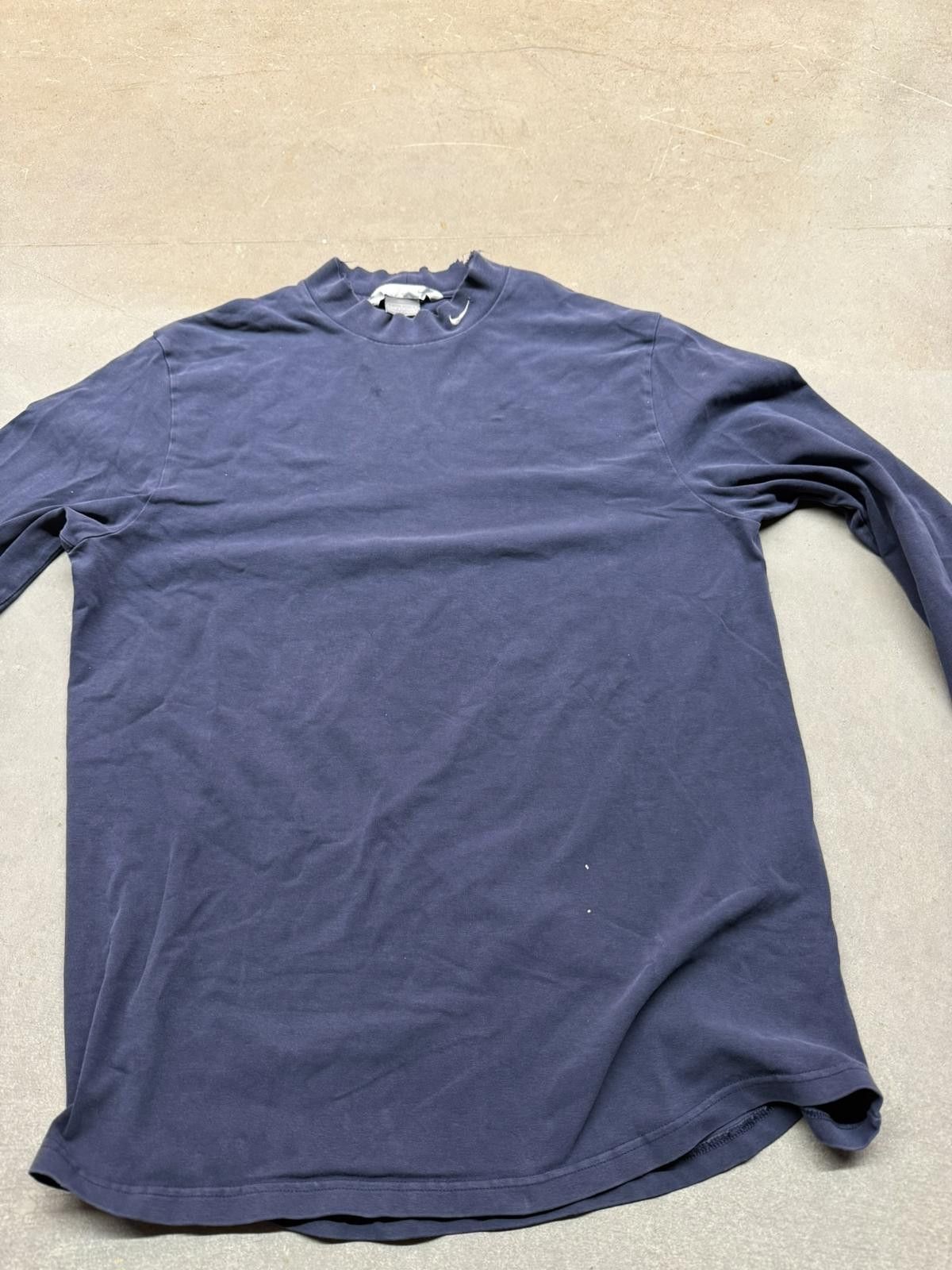 Nike Vintage Y2K Nike Mock Neck Faded Long-Sleeve Shirt Size US L / EU 52-54 / 3 - 6 Thumbnail