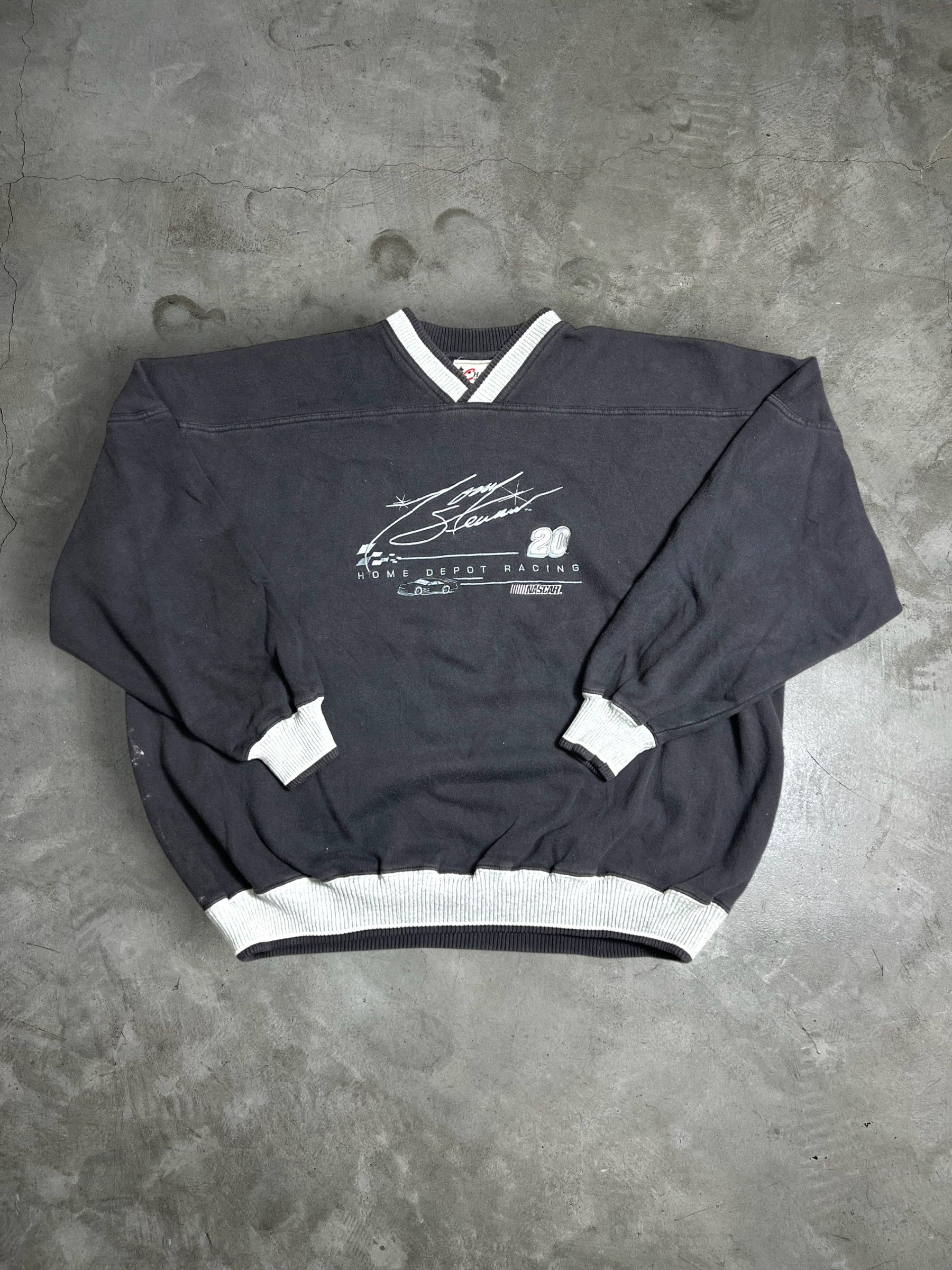 NASCAR VTG NASCAR Tony Stewart Embroidery Sweatshirt (XXL) JKA155 Size US XXL / EU 58 / 5 - 1 Thumbnail