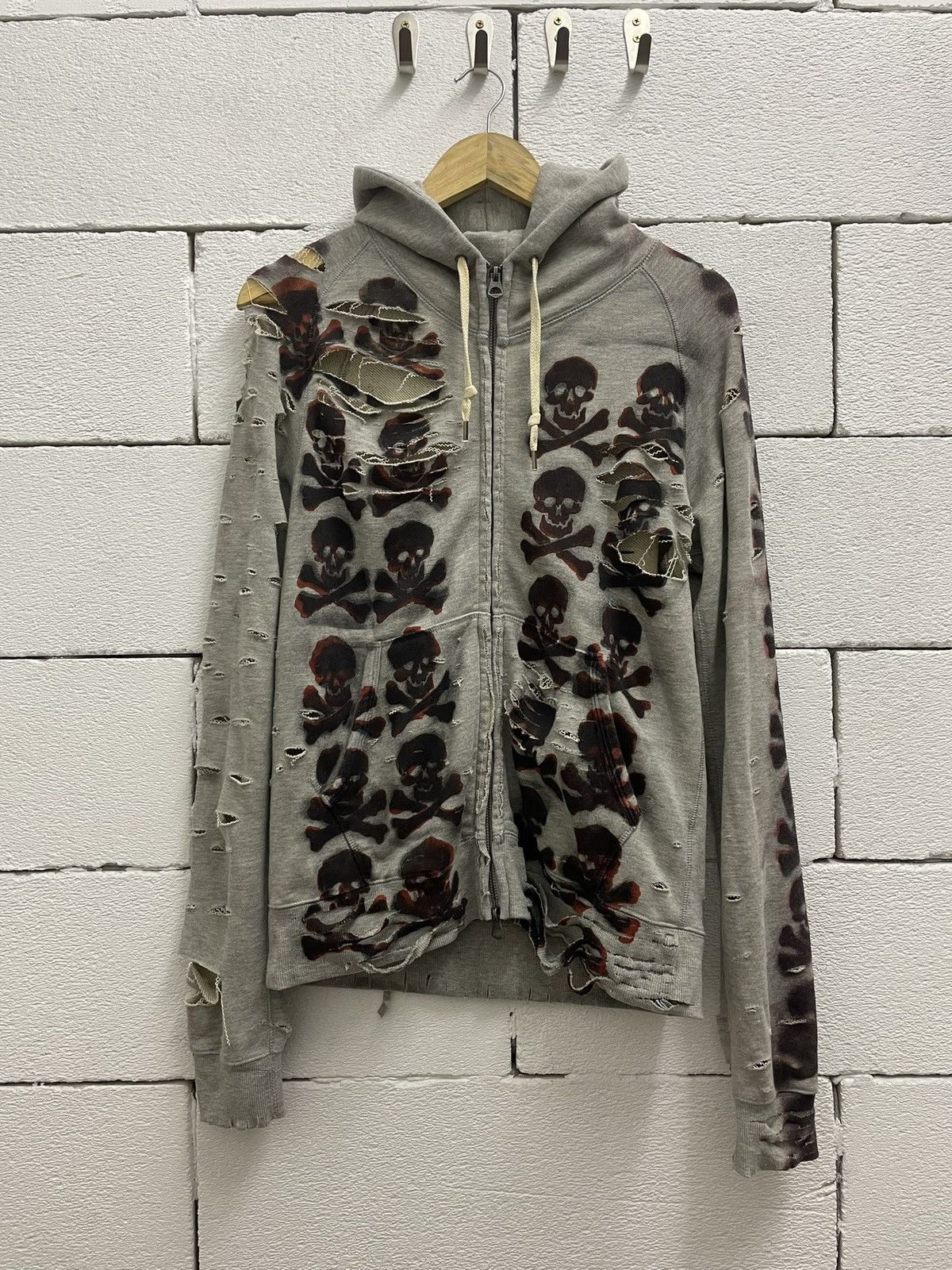 Designer Vintage Johnbull Thrashed Hoodies Distressed ERD Grunge Size US M / EU 48-50 / 2 - 1 Thumbnail