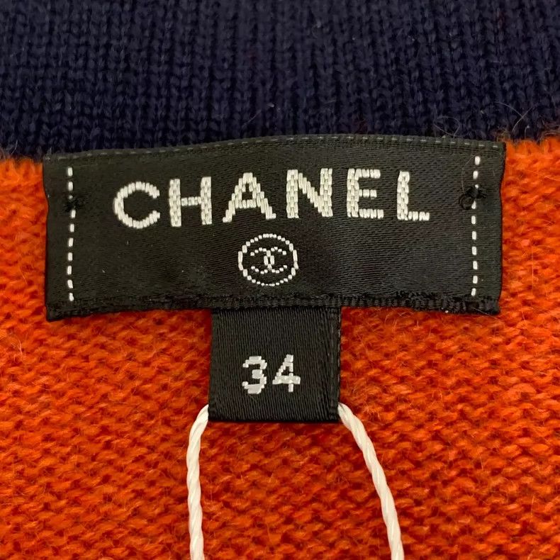 Chanel Chanel Red cashmere V-neck single-breasted long-sleeved kni Size XXS / US 00 / IT 34 - 6 Thumbnail