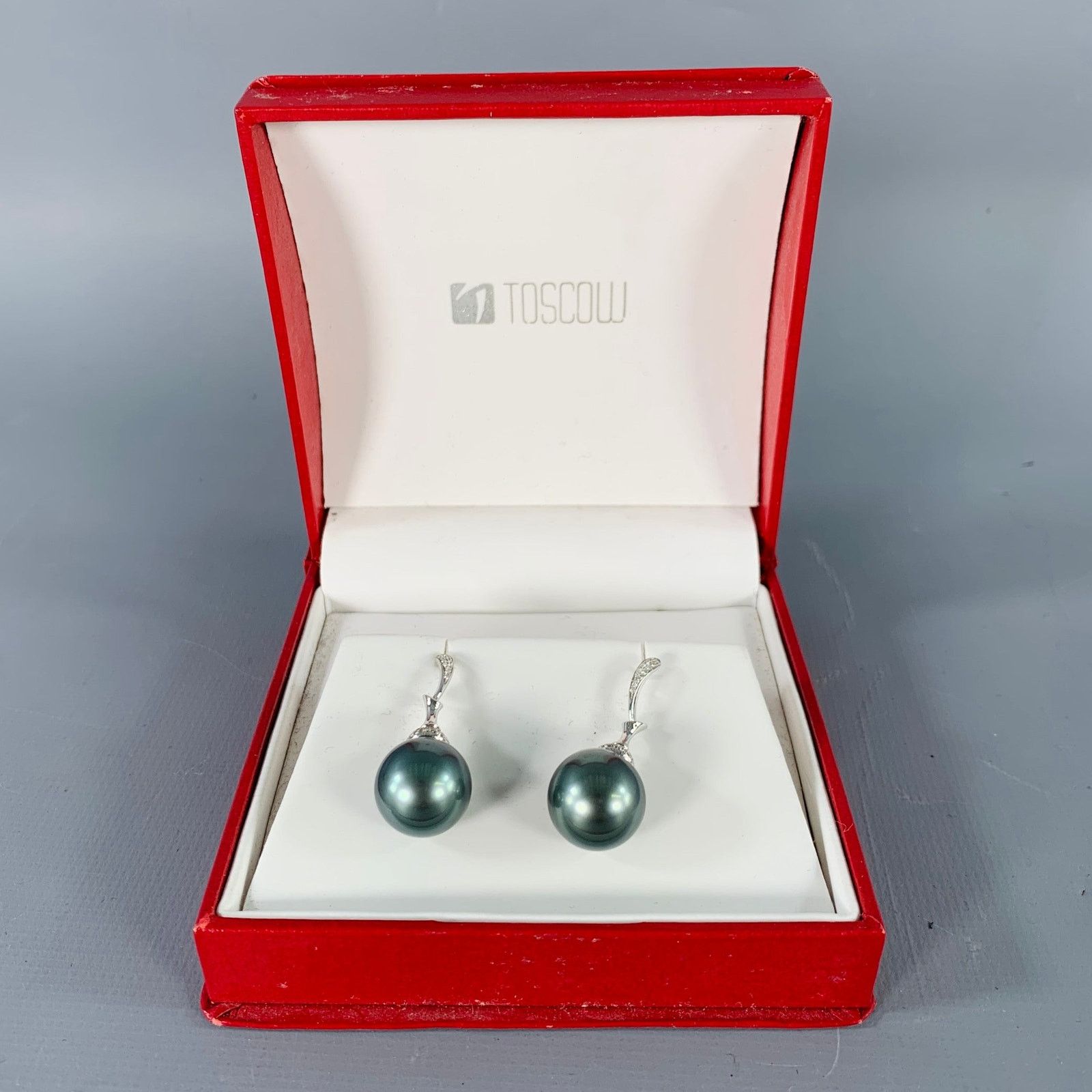 TOSCOW Silver Grey Real Pearls Rhinestones Post Earrings