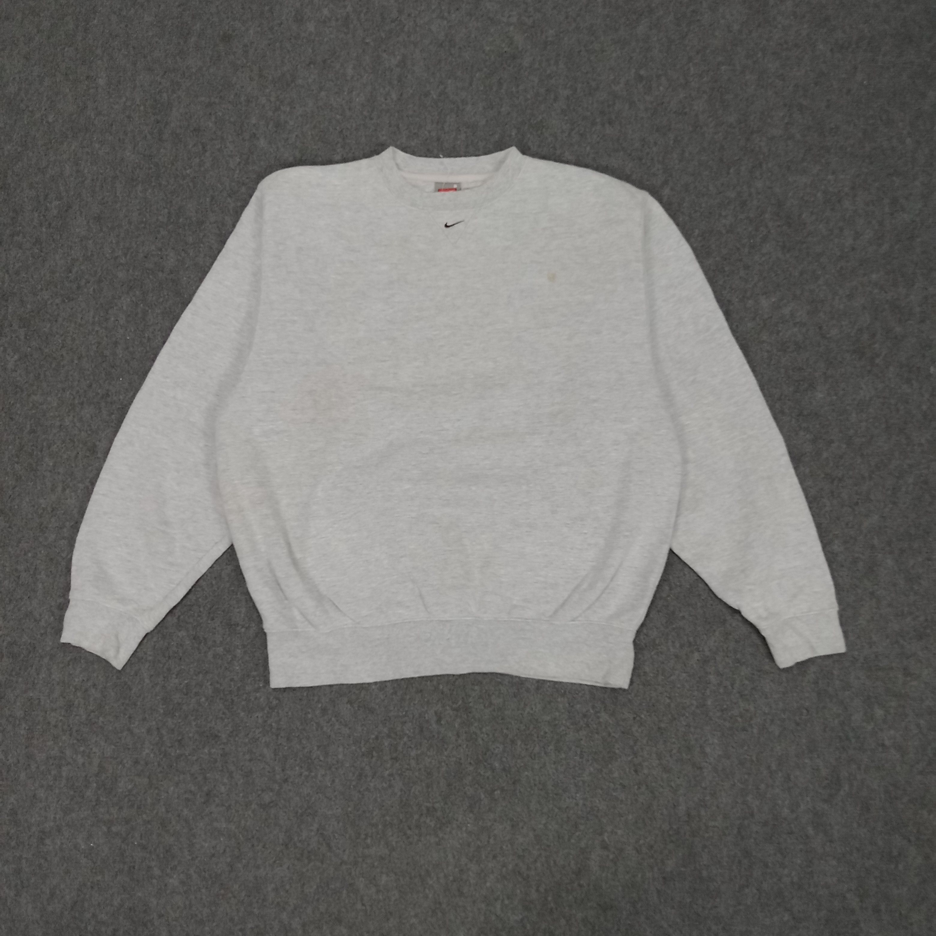 Nike Small Center Swoosh Design Sweatshirt
