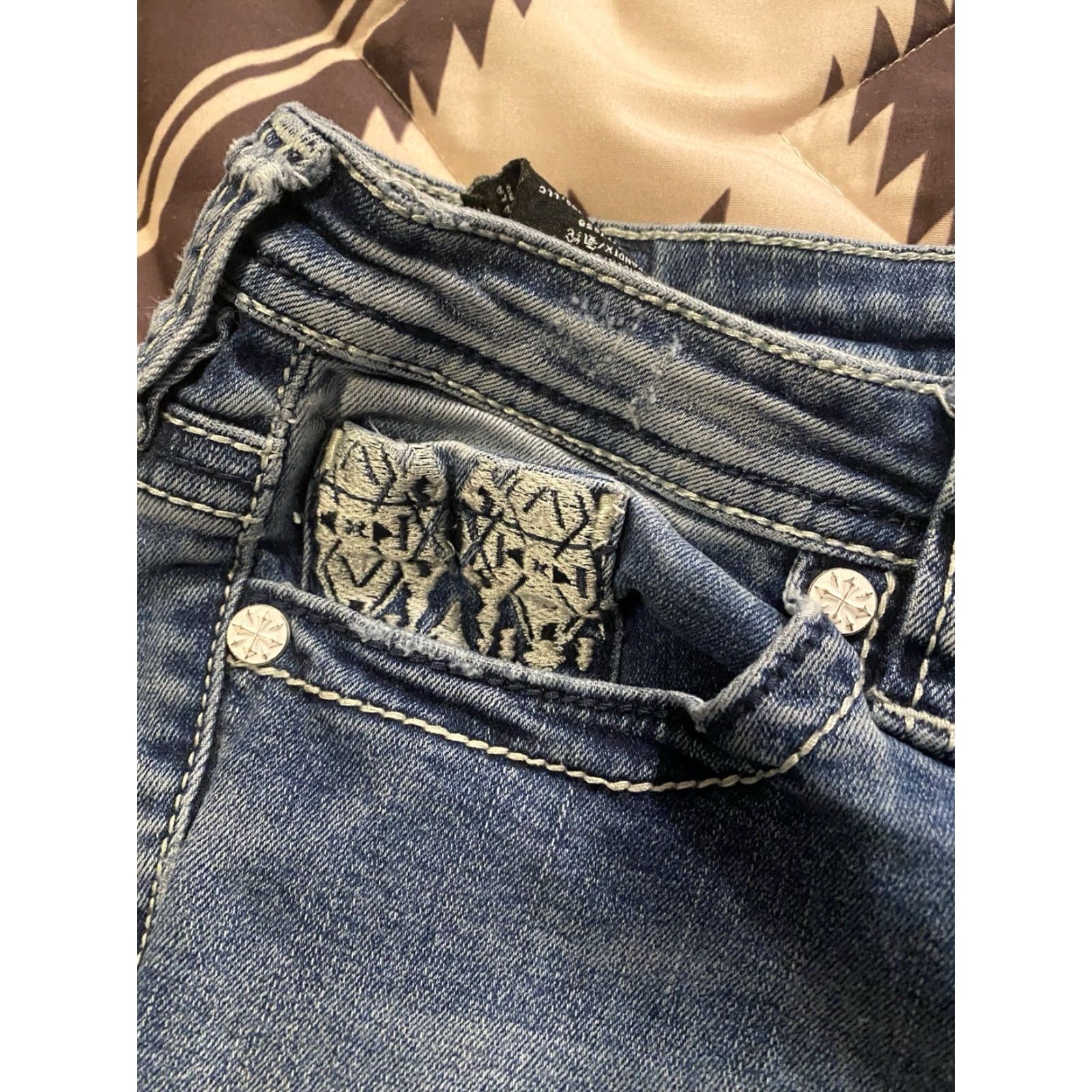 Affliction Affliction Jade Women’s Bootcut Jeans Regular Low Rise 31 Embroidered Embellished Blue Denim Stretch Pockets Size 24" / US 00 / IT 34 - 5 Thumbnail