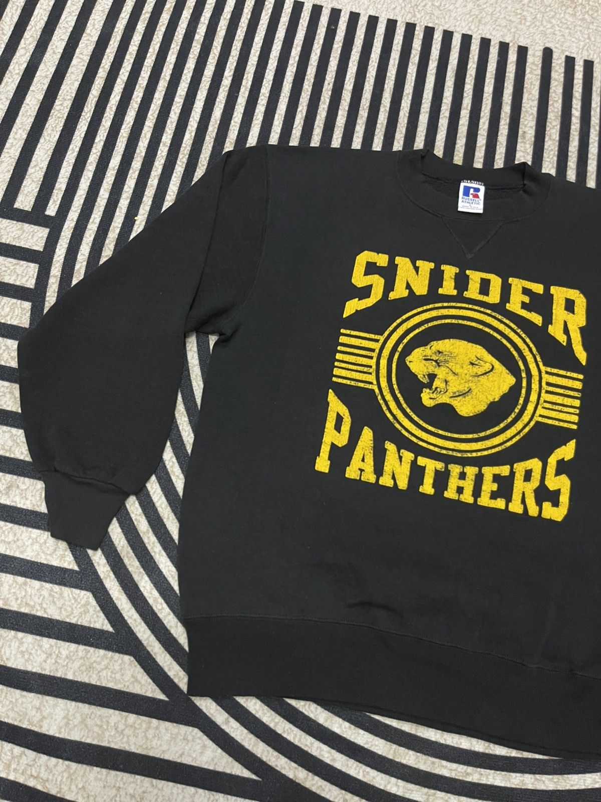 Russell Athletic 90s RUSELL ATHLETIC SNIDER PANTHERS CREWNECK Size US L / EU 52-54 / 3 - 3 Thumbnail