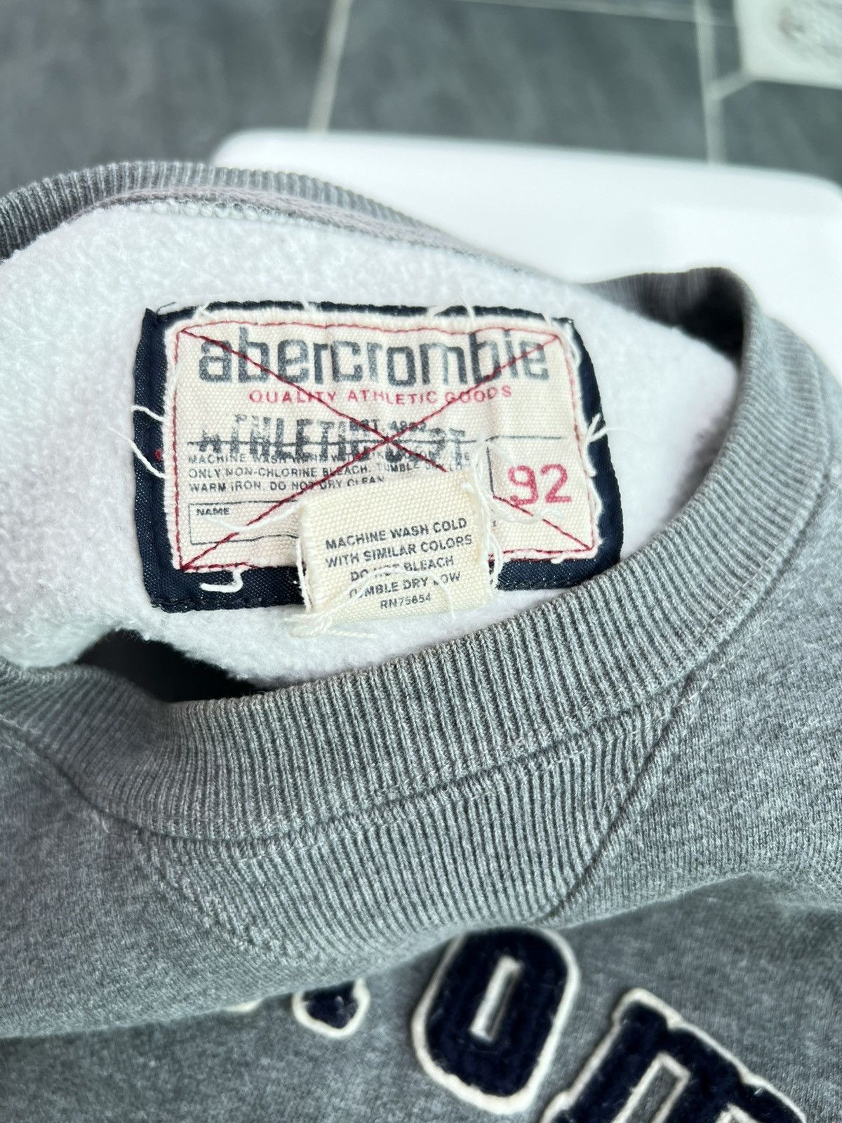 Abercrombie & Fitch Vintage 90s ABERCROMBIE Big Logo Crewneck Sweatshirt Size XL Size US XL / EU 56 / 4 - 10 Thumbnail