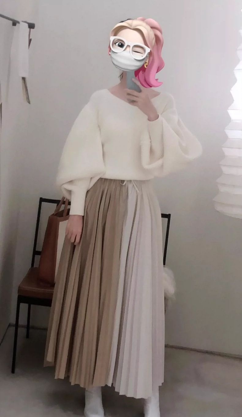 Loewe Loewe Court sleeve v-neck sweater Size XS / US 0-2 / IT 36-38 - 6 Thumbnail