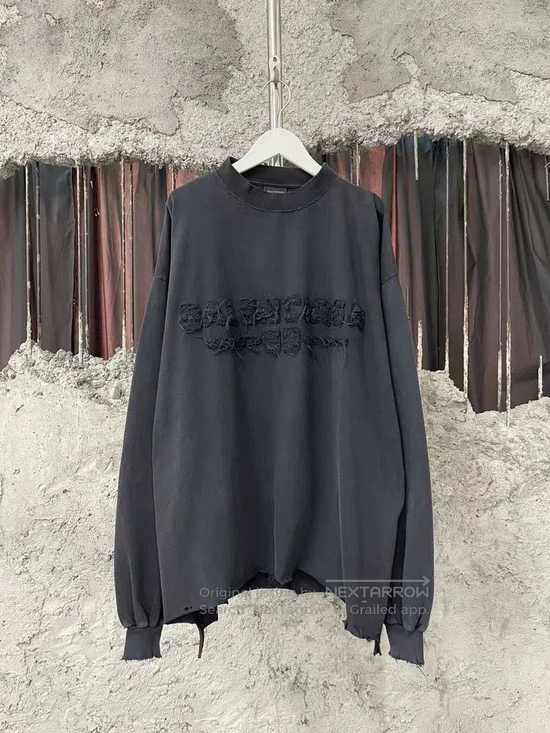 Balenciaga Balenciaga Black Distressed Patch Letter Sweatshirt. Size US S / EU 44-46 / 1 - 1 Thumbnail