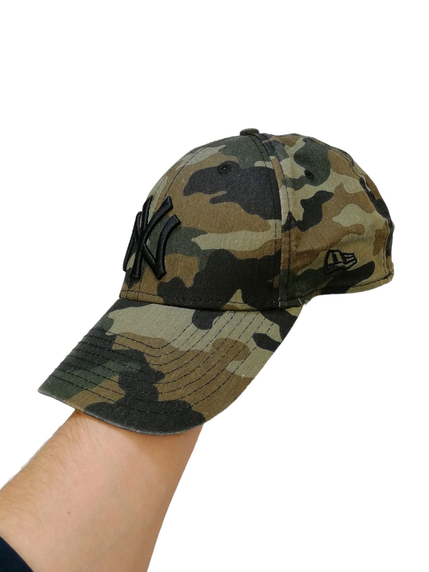 New Era × New York Yankees New York Yankees Baseball Cap Camo by New Era Size ONE SIZE - 2 Thumbnail