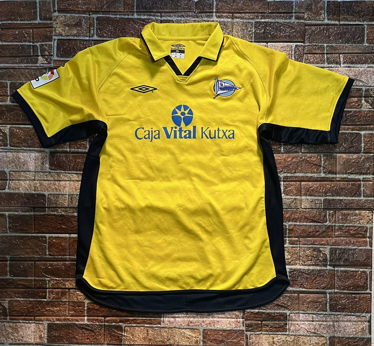 Umbro Alaves Deportivo 2002-2003 jersey Size US XL / EU 56 / 4 - 1 Thumbnail