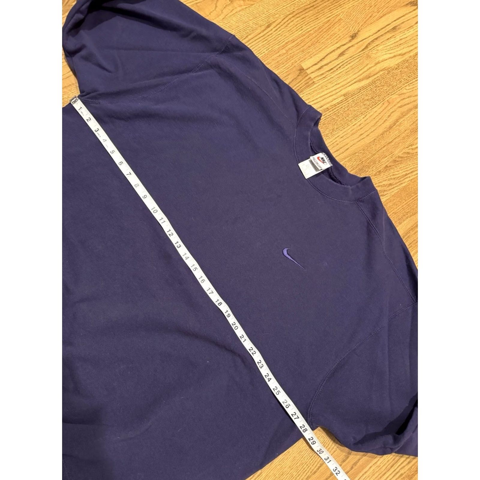 Nike VINTAGE Nike Sweatshirt Mens 2XL Purple Tonal Swoosh 90s Crewneck Pullover Size US XXL / EU 58 / 5 - 4 Thumbnail