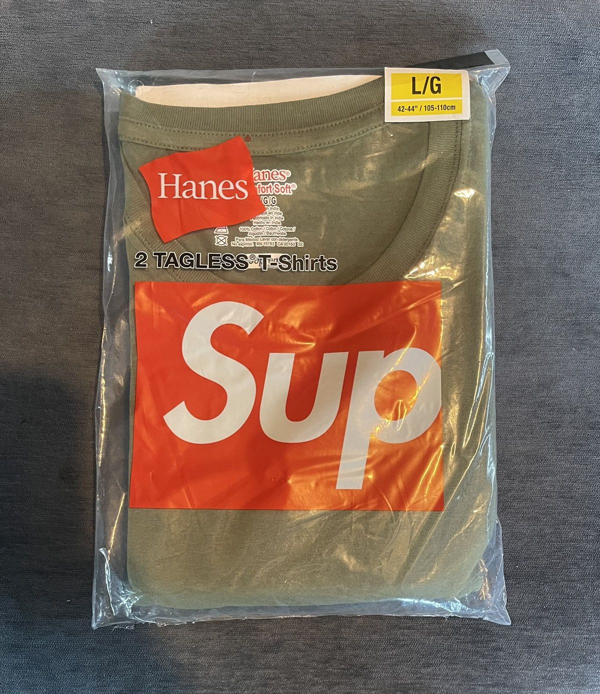Hanes × Supreme Supreme x Hanes Olive T-Shirt 2 Pack Size US L / EU 52-54 / 3 - 1 Thumbnail