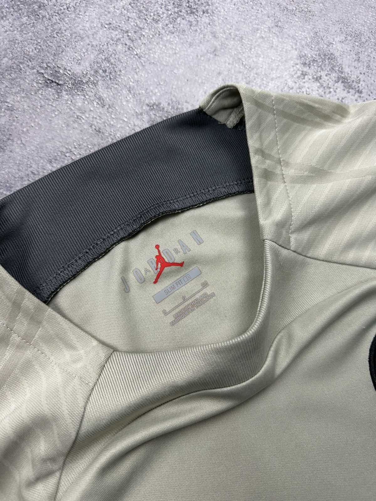 Jordan Brand Nike Jordan PSG 2023/2024 Paris Saint-Germain Soccer Jersey Size US S / EU 44-46 / 1 - 13 Thumbnail