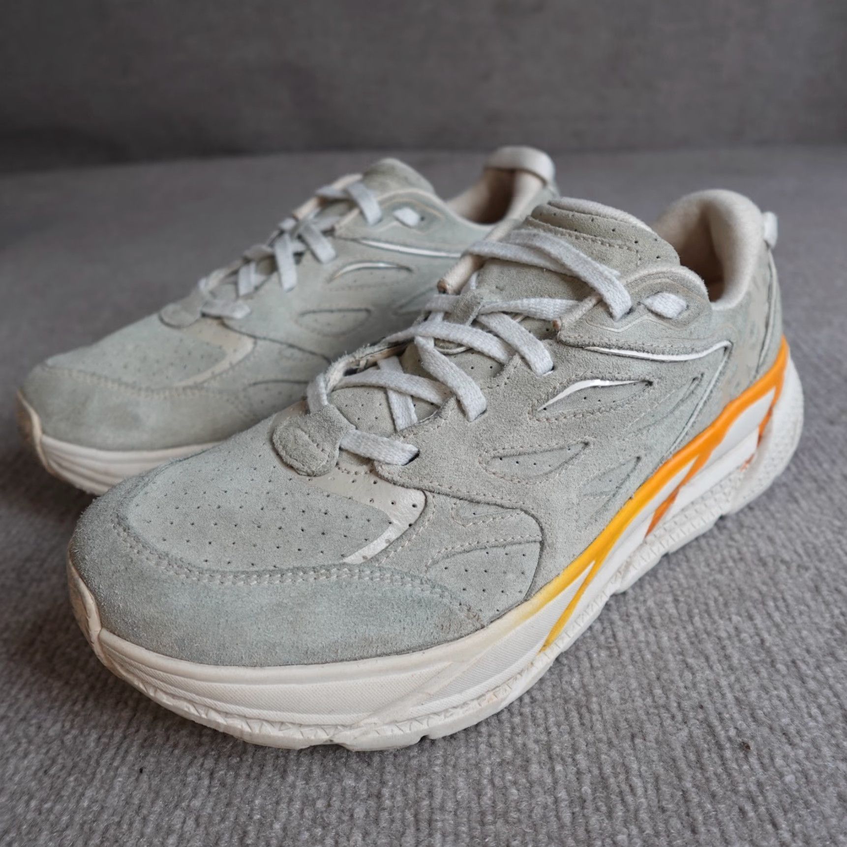 Vintage Hoka Sneakers Mens 10 Womens 11 Gray U Clifton L Suede Shortbread Size US 10 / IT 40 - 2 Thumbnail