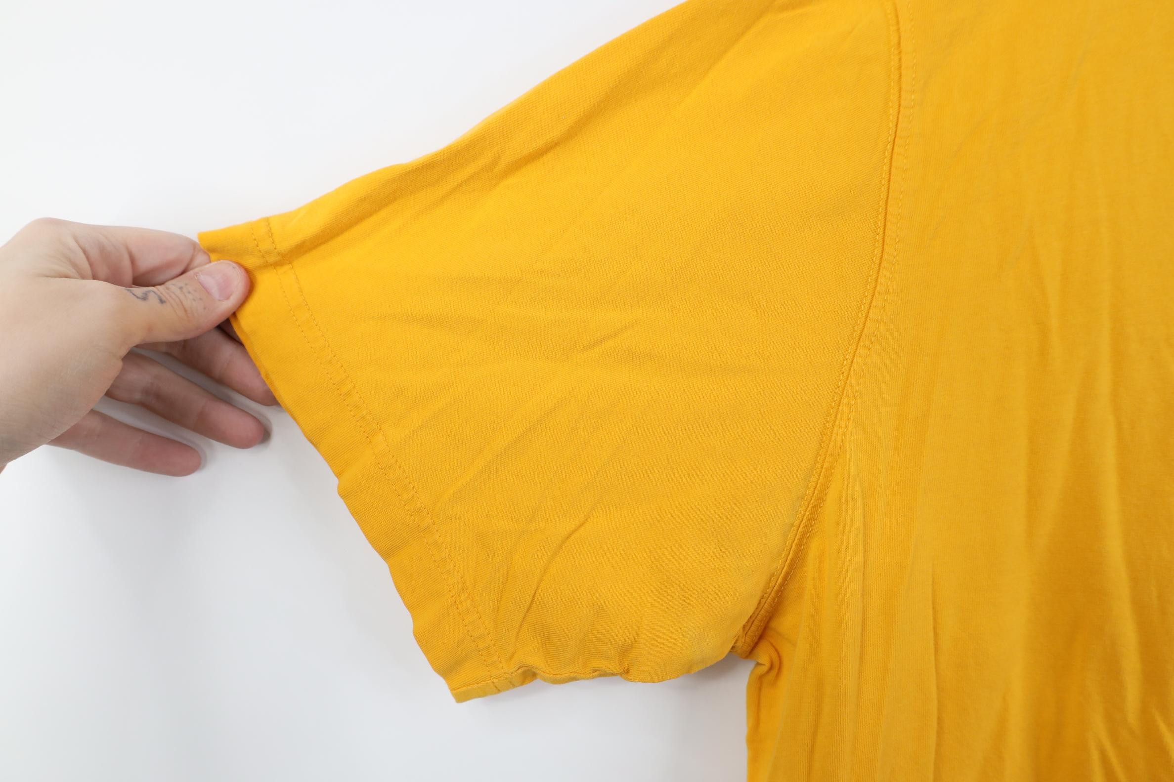 Lands' End Vintage Y2K Lands End Blank Short Sleeve T-Shirt Yellow Size US L / EU 52-54 / 3 - 8 Thumbnail