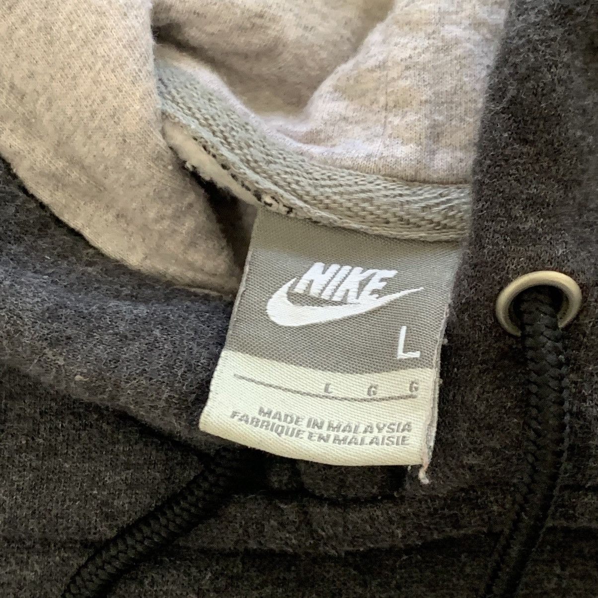 Nike × Vintage Vintage Y2K Nike Gray Pullover Hoodie Skater Streetwear Size US L / EU 52-54 / 3 - 4 Thumbnail