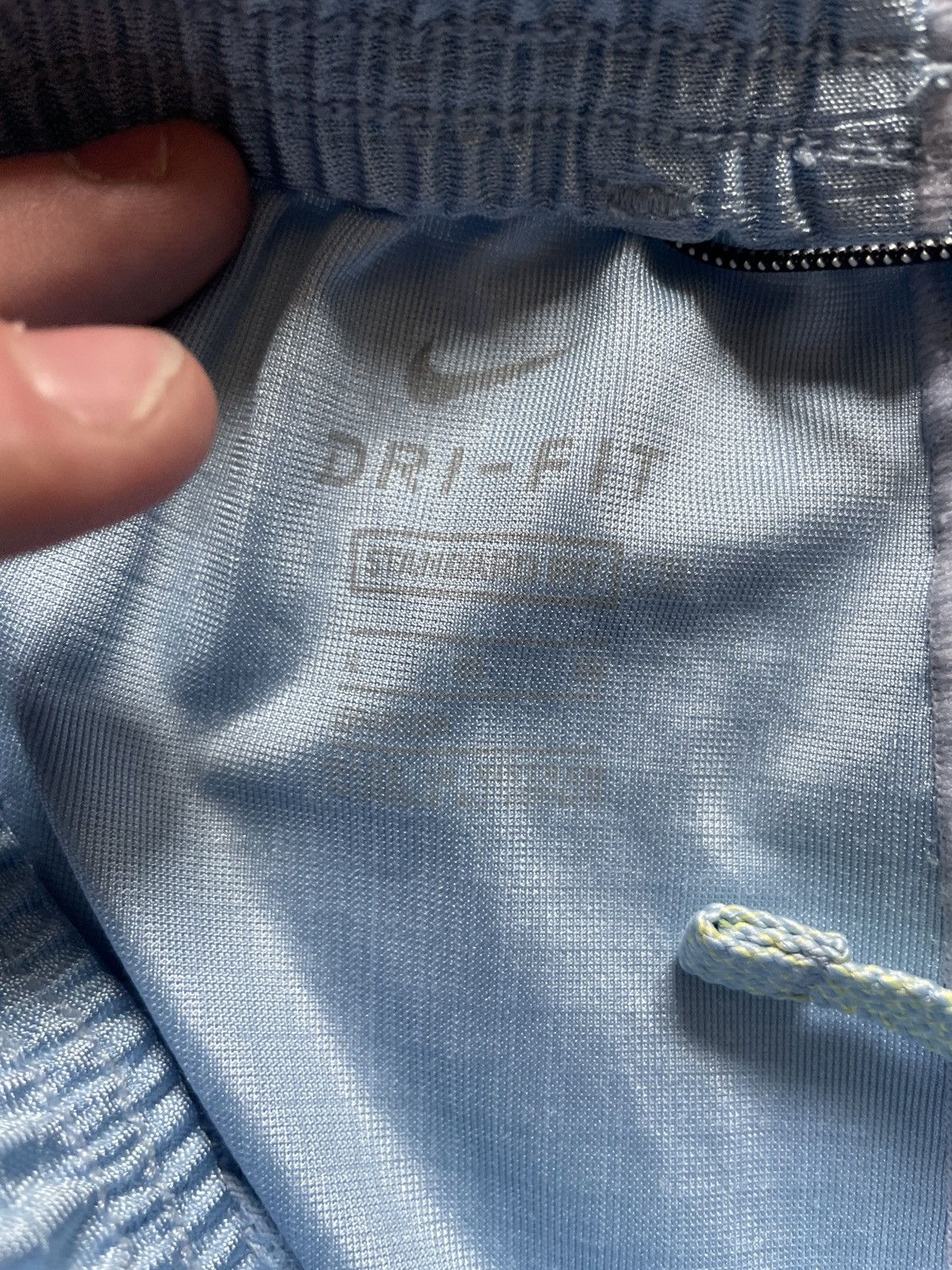 Nike Blue Dri Fit Nike Basketball shorts Size US 32 / EU 48 - 2 Thumbnail