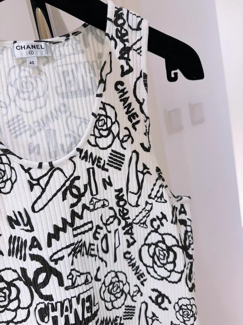 Chanel Chanel Egyptian series black and white logo camelia graffi Size S / US 4 / IT 40 - 5 Thumbnail