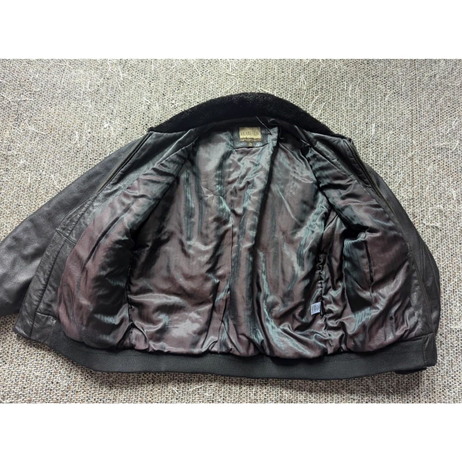 Vintage VINTAGE Cabela's leather BOMBER Jacket Mens L dark brown Mouton collar 44-46 Leather Jacket Size US L / EU 52-54 / 3 - 5 Thumbnail