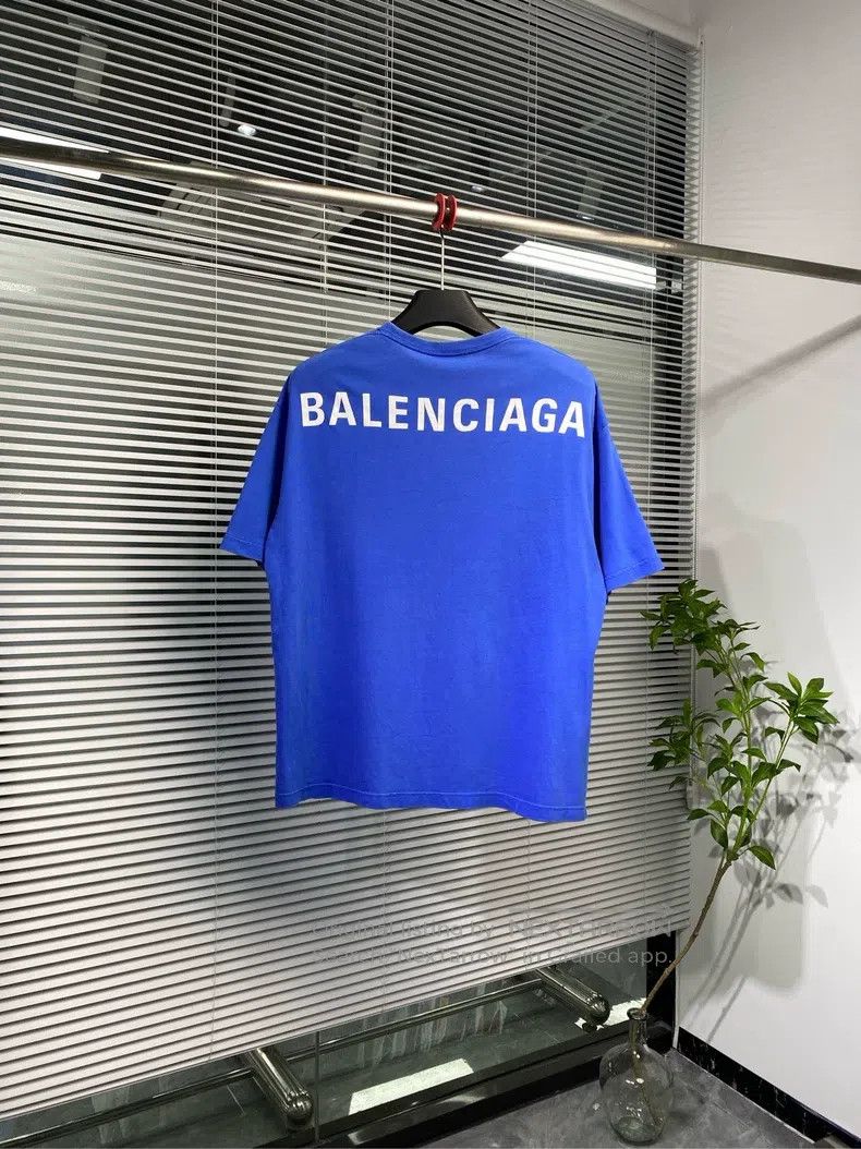 Balenciaga Balenciaga Short-sleeve T-shirt with back letter print log Size US XS / EU 42 / 0 - 1 Thumbnail