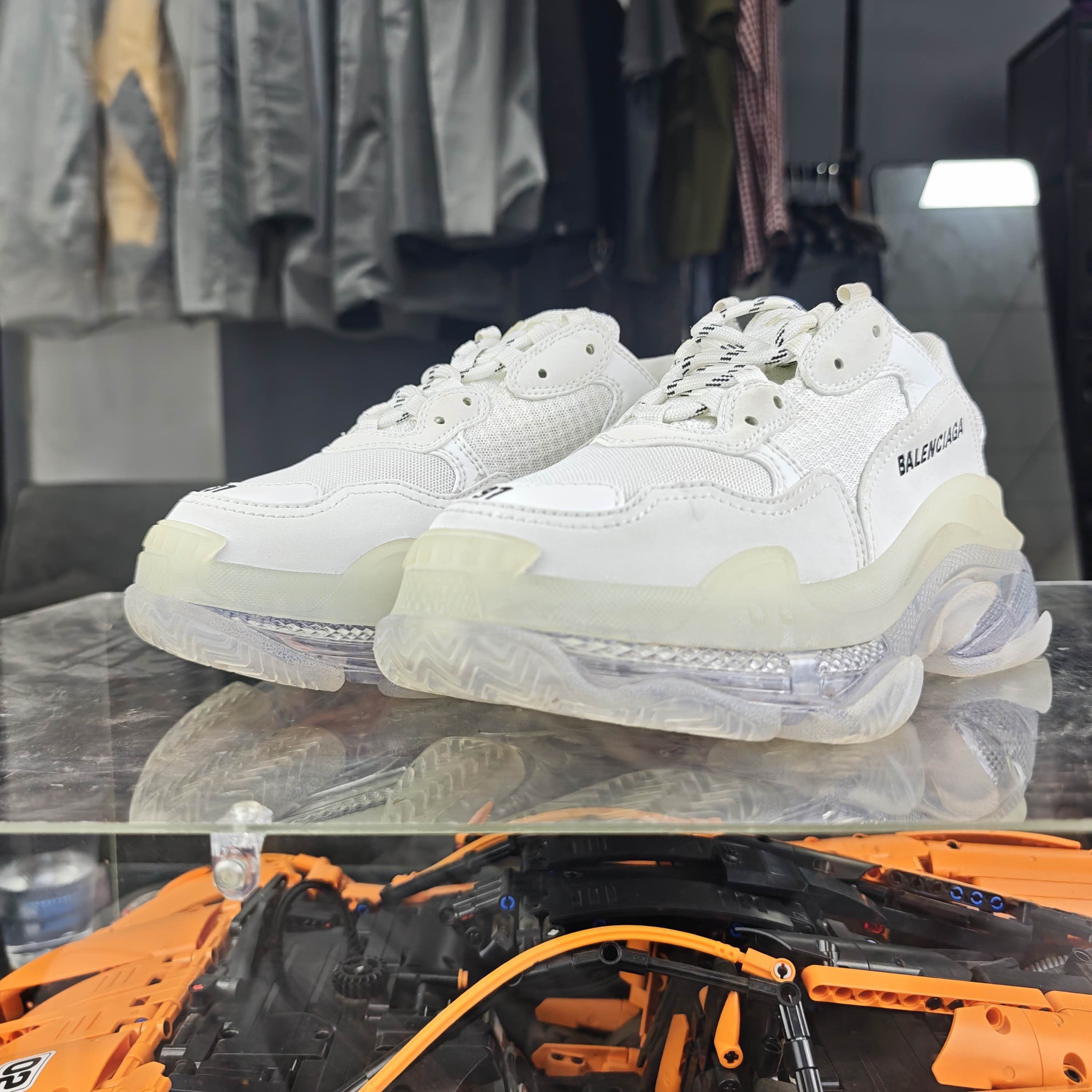 Balenciaga Balenciaga White Triple S Clear Sole Sneakers Size 37 Size US 7 / IT 37 - 1 Thumbnail