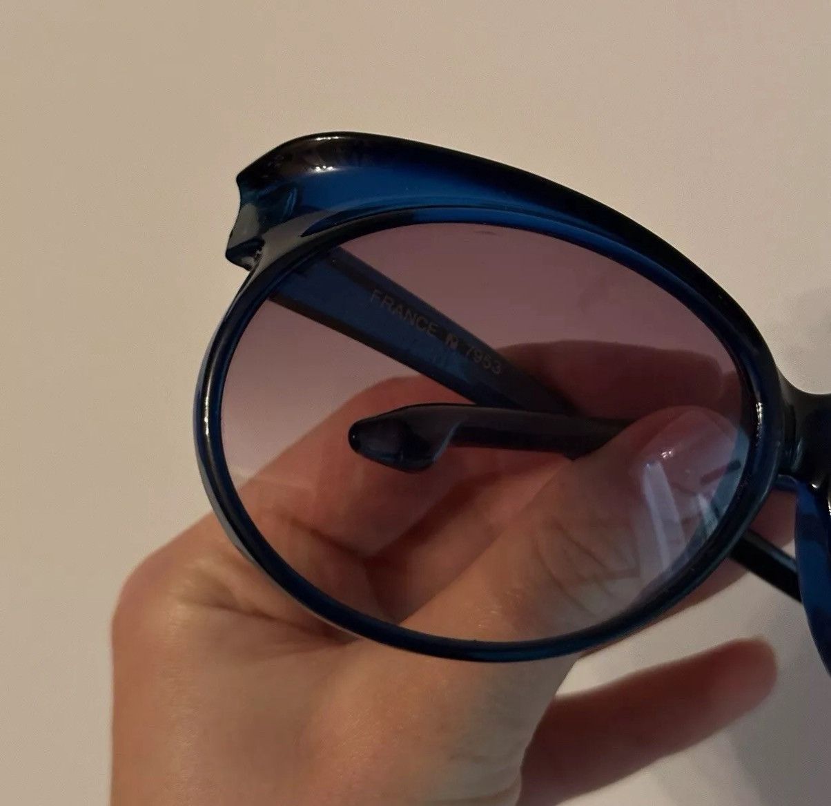 Vintage × Yves Saint Laurent Yves Saint Laurent Big Cat Eye Round Plastic Sunglasses Size ONE SIZE - 3 Thumbnail