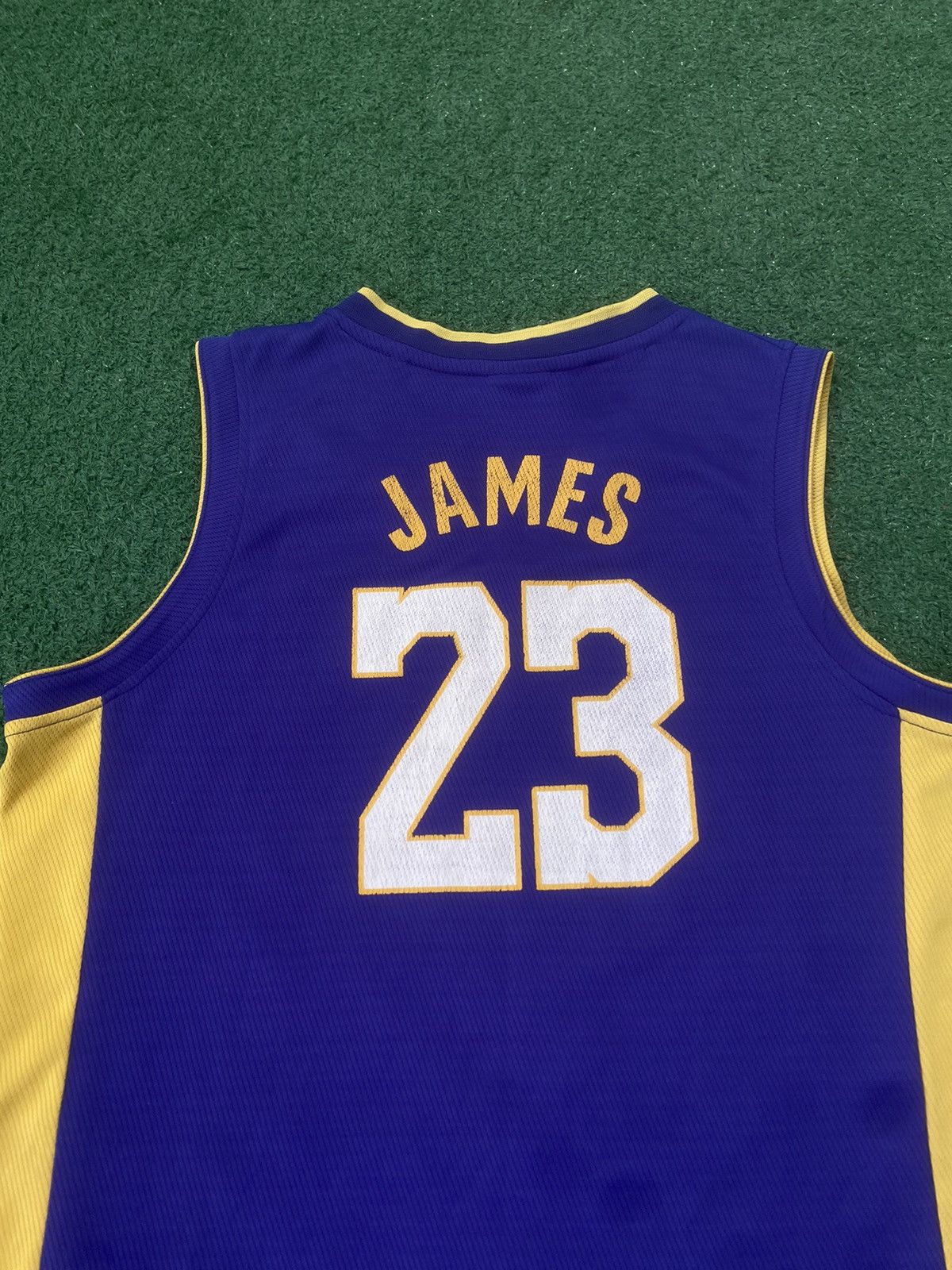 NBA Lakers tanktop tshirt James 23 Size US S / EU 44-46 / 1 - 3 Thumbnail