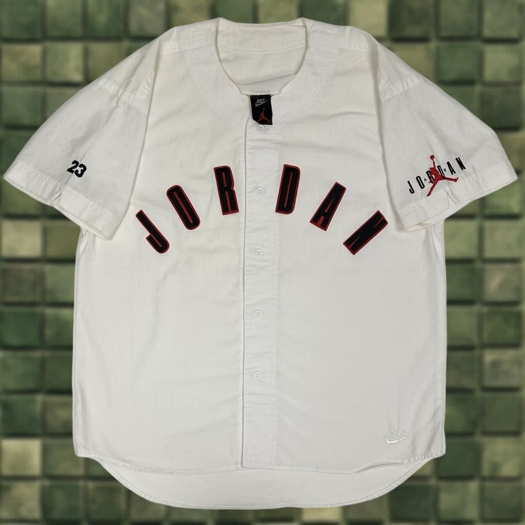 Nike VINTAGE Nike Air Jordan Baseball Jersey White XL 1991 Spellout Logo 90s Mens Size US XL / EU 56 / 4 - 1 Thumbnail