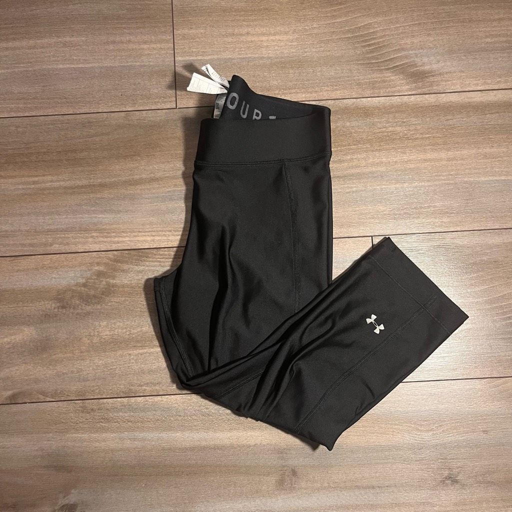 Under Armour Under Armour Black Athletic Cropped Leggings Women Large Bin Size 34" / US 12 / IT 48 - 1 Thumbnail