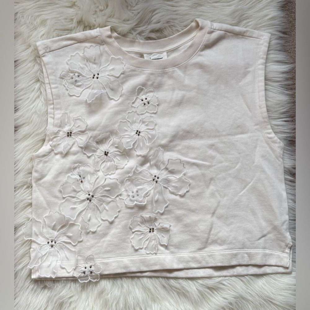Anthropologie Anthropologie Floral Applique Knit Cotton Top Sleeveless Sw Size L / US 10 / IT 46 - 2 Thumbnail