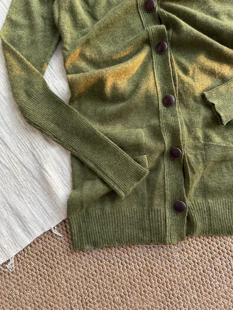 Hermes Hermes Solid v-neck cashmere single-breasted long cardigan Size XS / US 0-2 / IT 36-38 - 4 Thumbnail