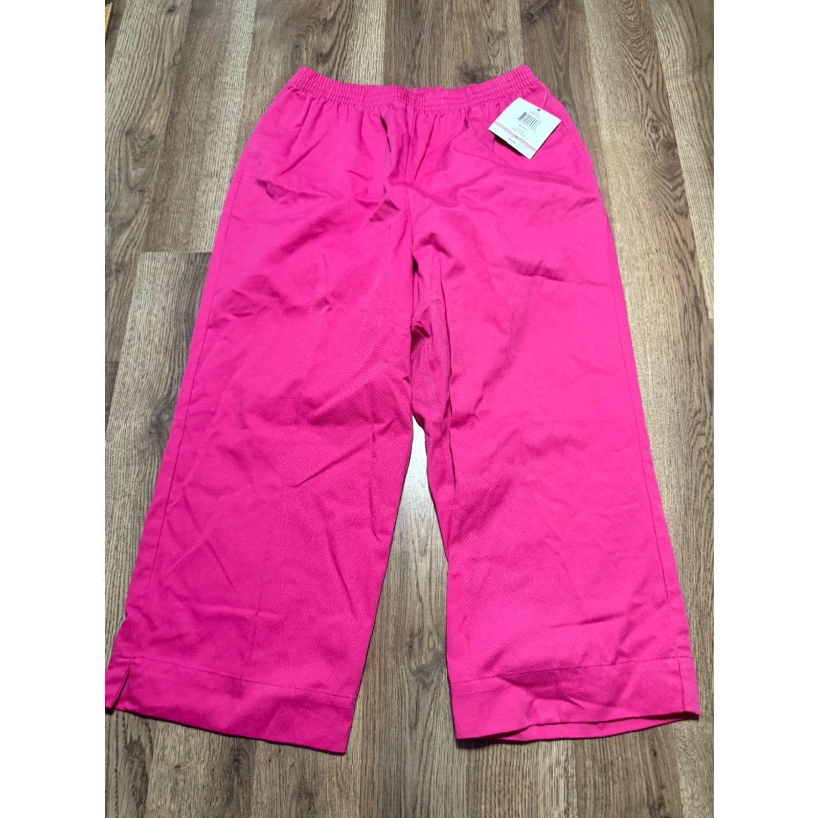 Vintage Breckenridge Pants Women’s 12 Pink Pull On Capris NWT Regular Rise 21 In Inseam 21 in Cotton Blend Straight Style Capris NWT Size 34" / US 12 / IT 48 - 2 Thumbnail