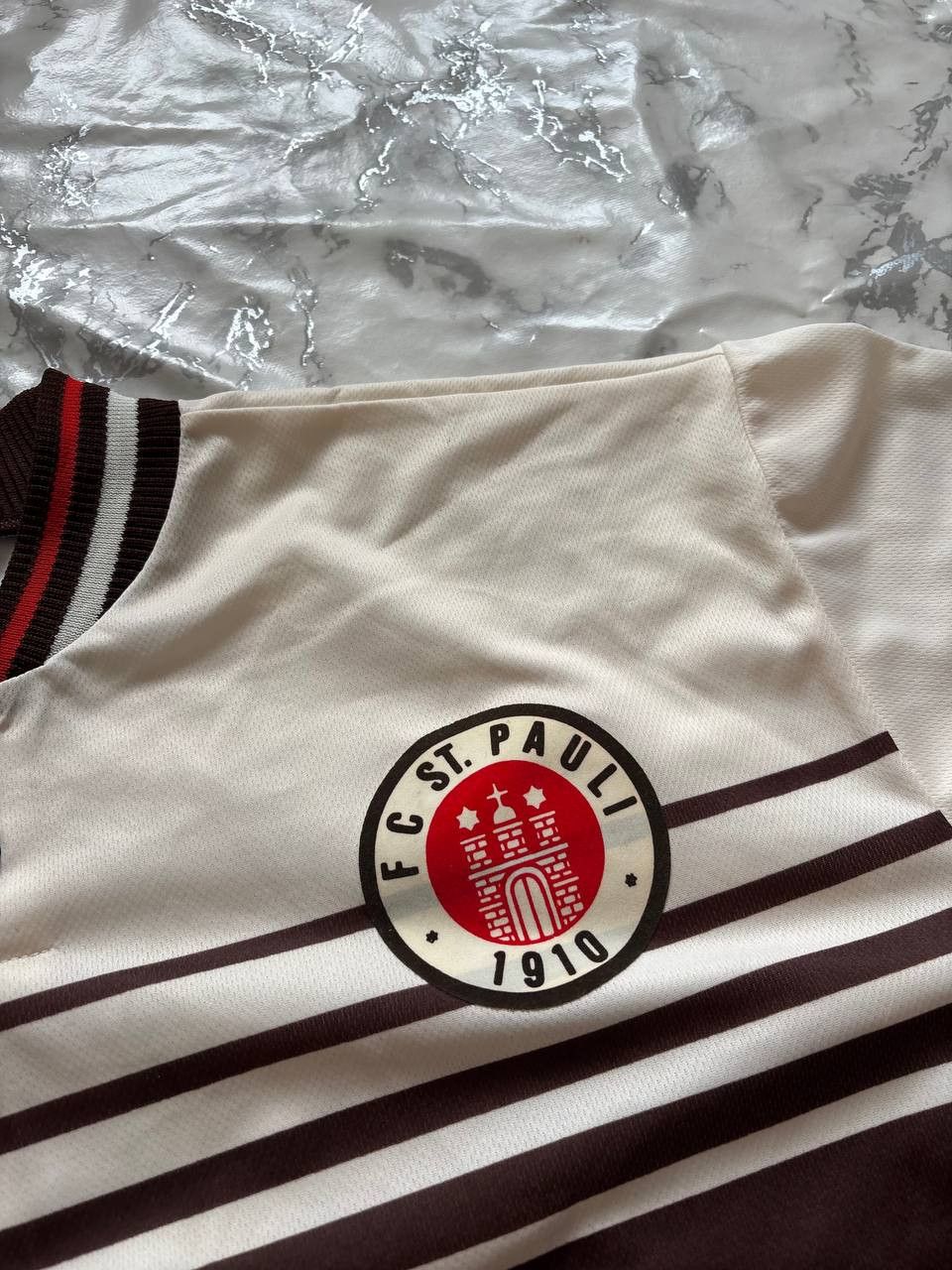 Puma St Pauli Germany Puma 1998-1999 Soccer Jersey Vintage Size US L / EU 52-54 / 3 - 4 Thumbnail