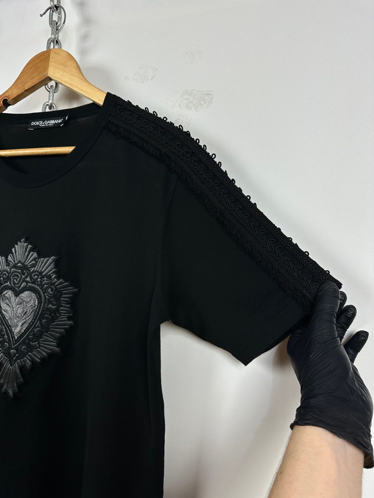 Dolce & Gabbana Dolce & Gabbana Black Sacred Heart Fringe Trim T-Shirt Size US M / EU 48-50 / 2 - 11 Thumbnail