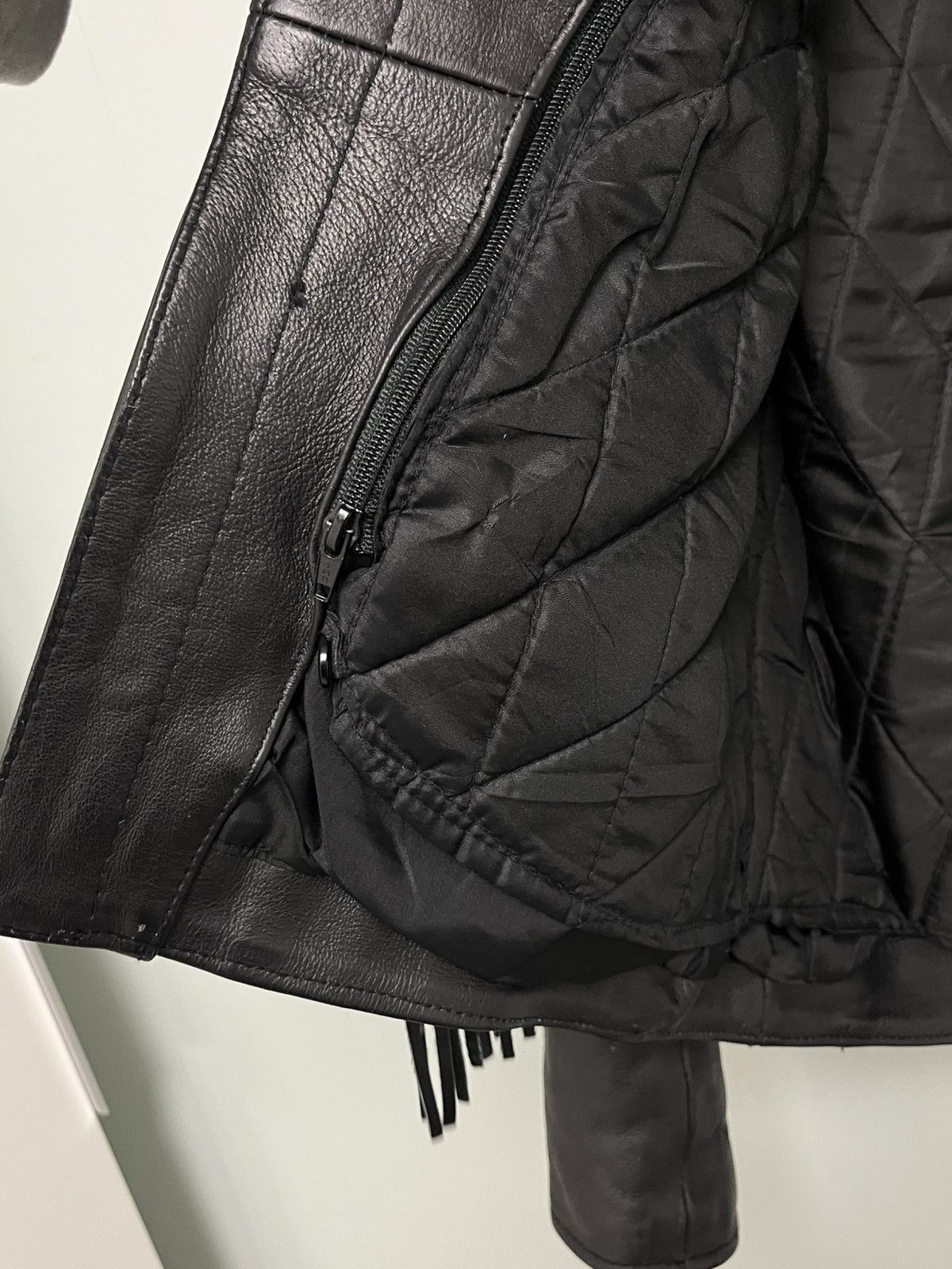 Vintage Fringed Leather Jacket. Size 42 Size L / US 10 / IT 46 - 11 Thumbnail