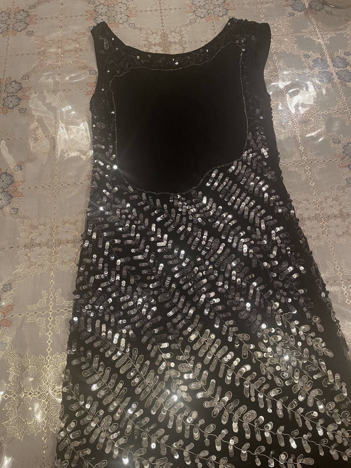 Alice + Olivia Alice + Olivia Black and Silver Sequin Dress Size S / US 4 / IT 40 - 2 Thumbnail