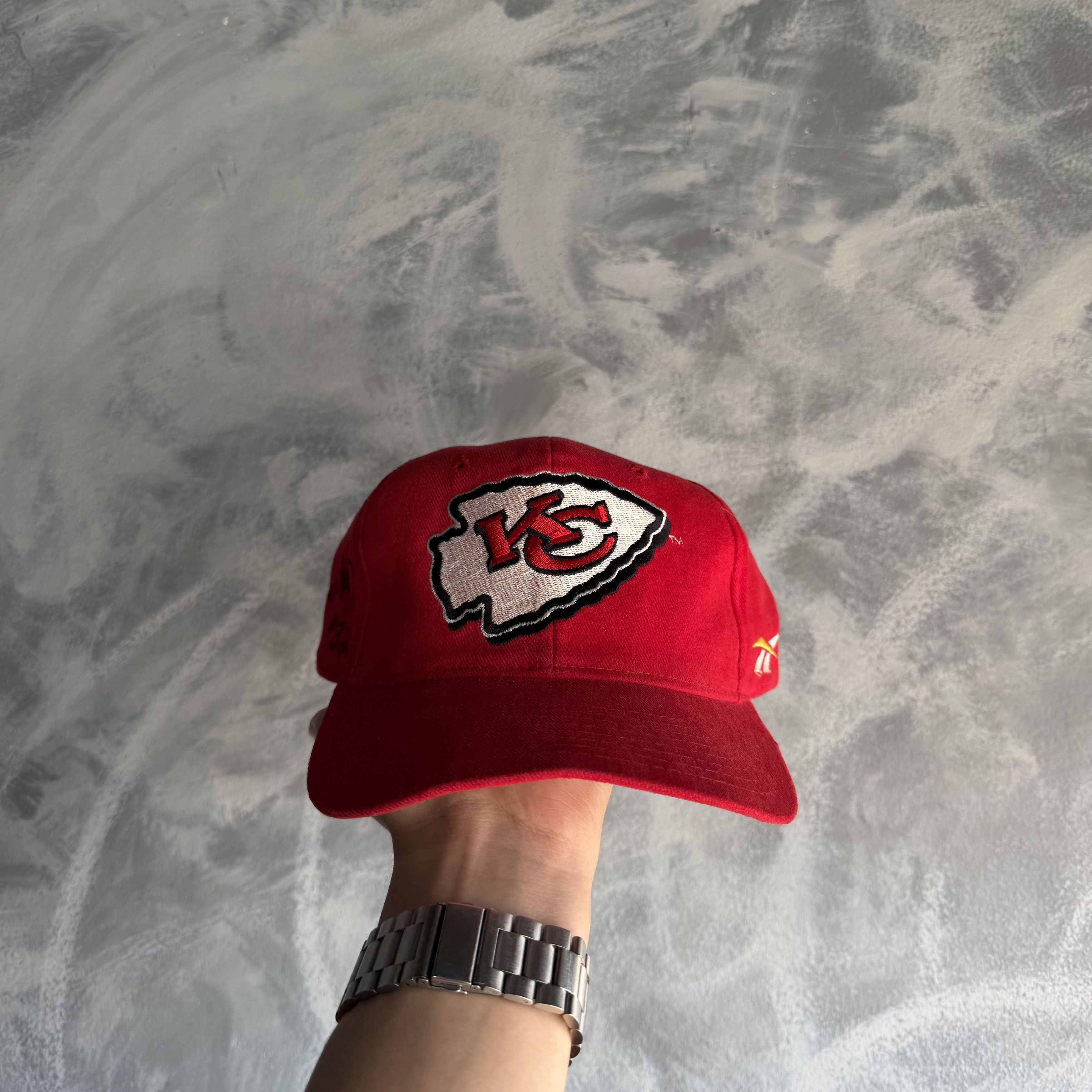 Reebok Vintage Kansas City Chiefs Reebok Unisex Adult Hat Snapback Size ONE SIZE - 1 Thumbnail