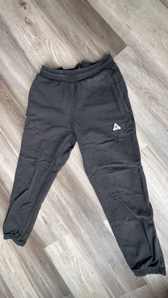 Palace Black Palace Tri-Logo Sweatpants Size US 30 / EU 46 - 2 Thumbnail
