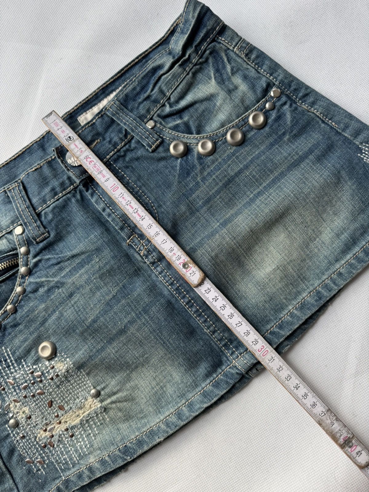Miss Sixty × Vintage VINTAGE MISS SIXTY 2000s Distressed MINI SKIRT Miss Me Style Size 30" / US 8 / IT 44 - 16 Thumbnail