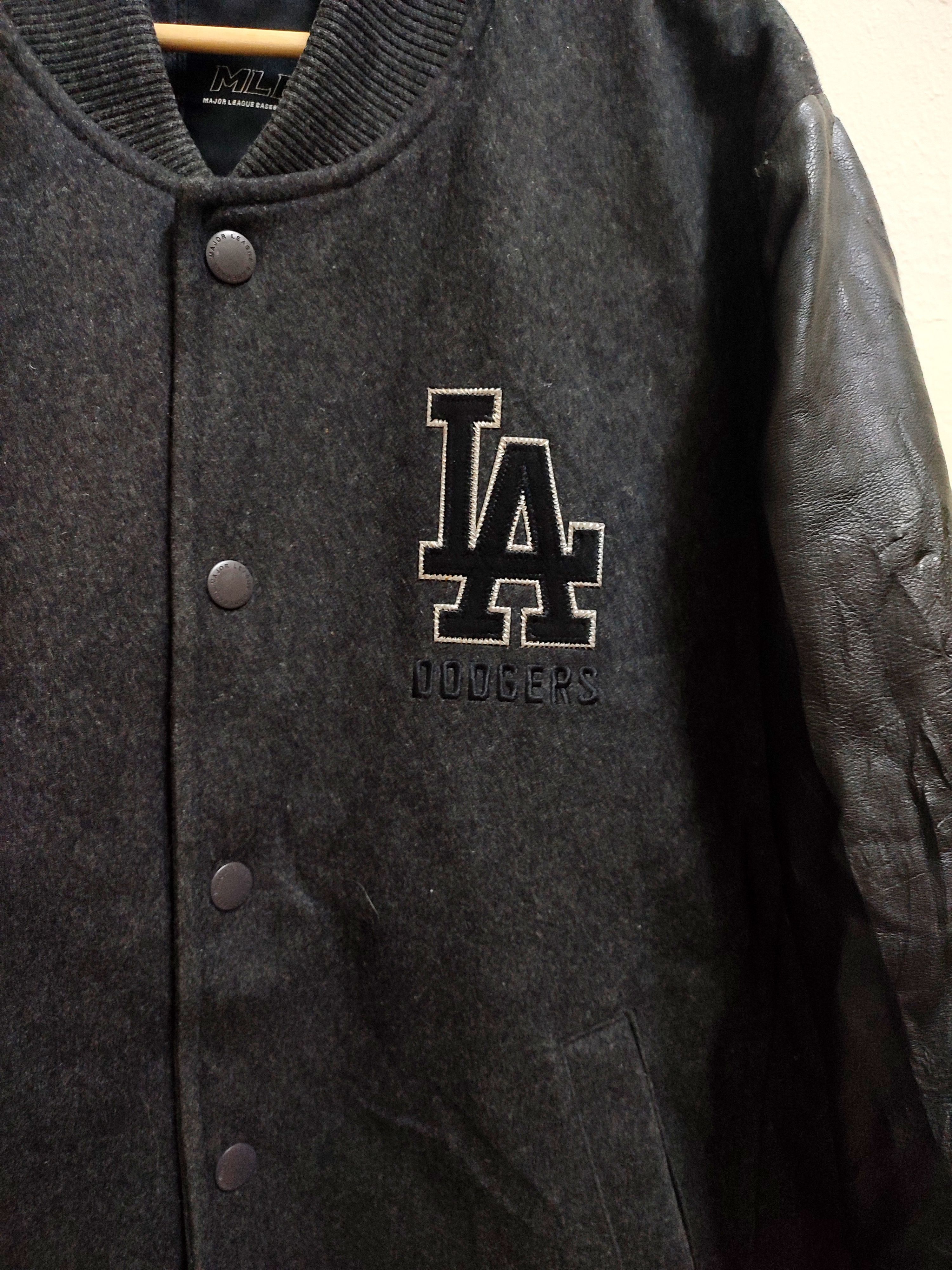 MLB Vintage MLB Varsity Jacket Distressed Size US XL / EU 56 / 4 - 3 Thumbnail