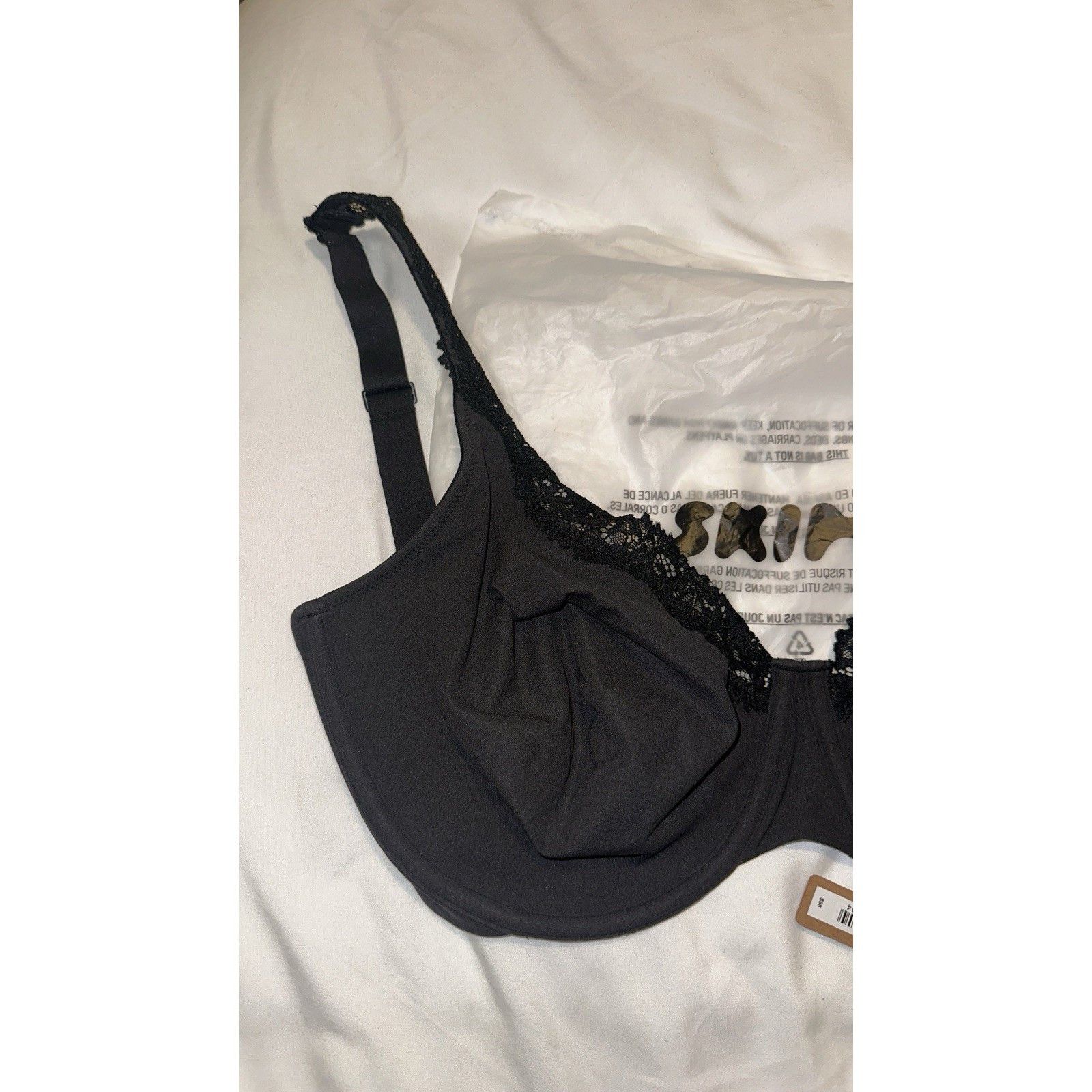 SKIMS NWT SKIMS FITS EVERYBODY LACE UNLINED FULL COVERAGE BRA Size ONE SIZE - 2 Thumbnail