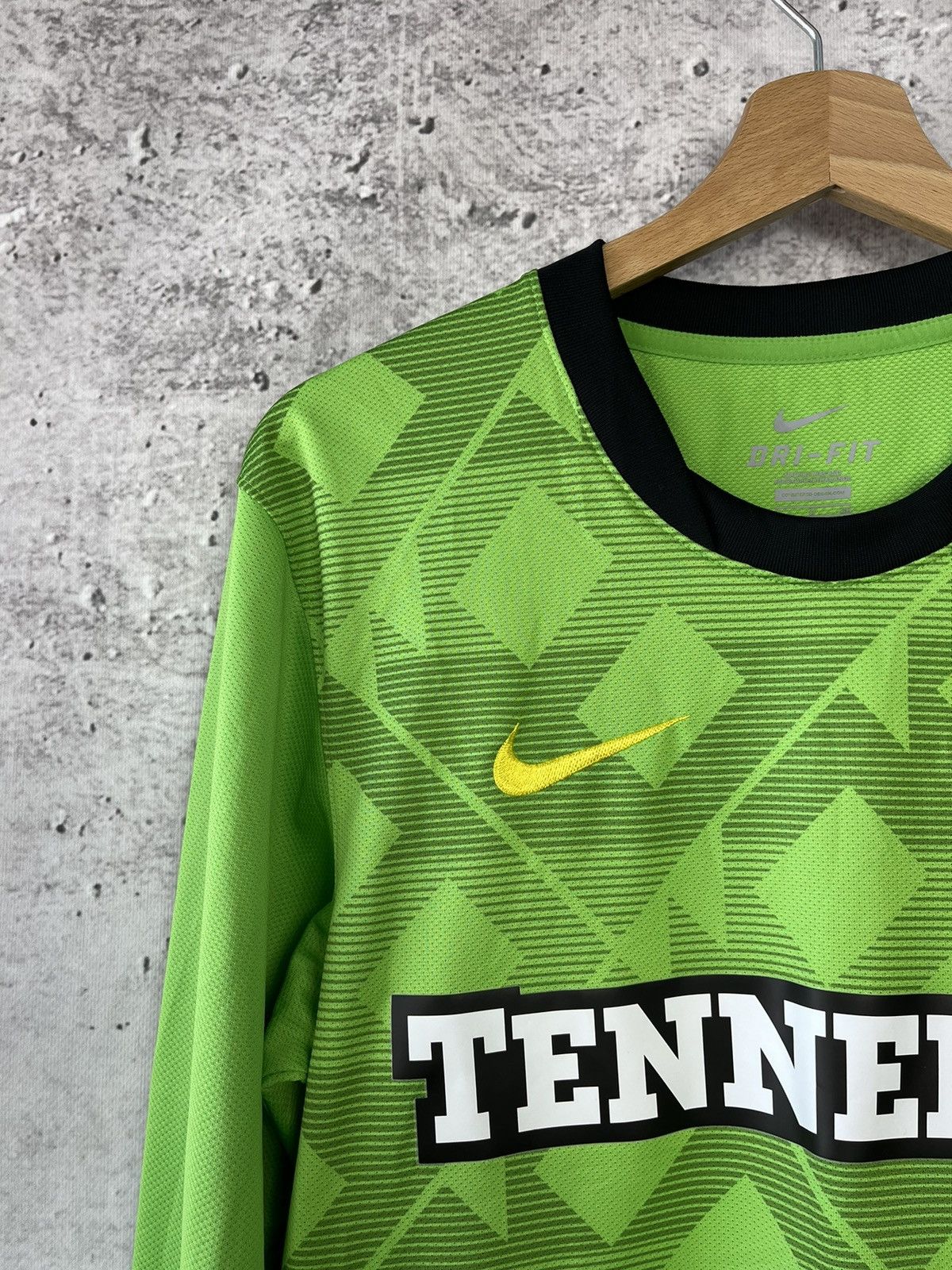 Nike Nike Celtic Glasgow 2010/11 Away Kit Football Jersey (A) Size US S / EU 44-46 / 1 - 9 Thumbnail