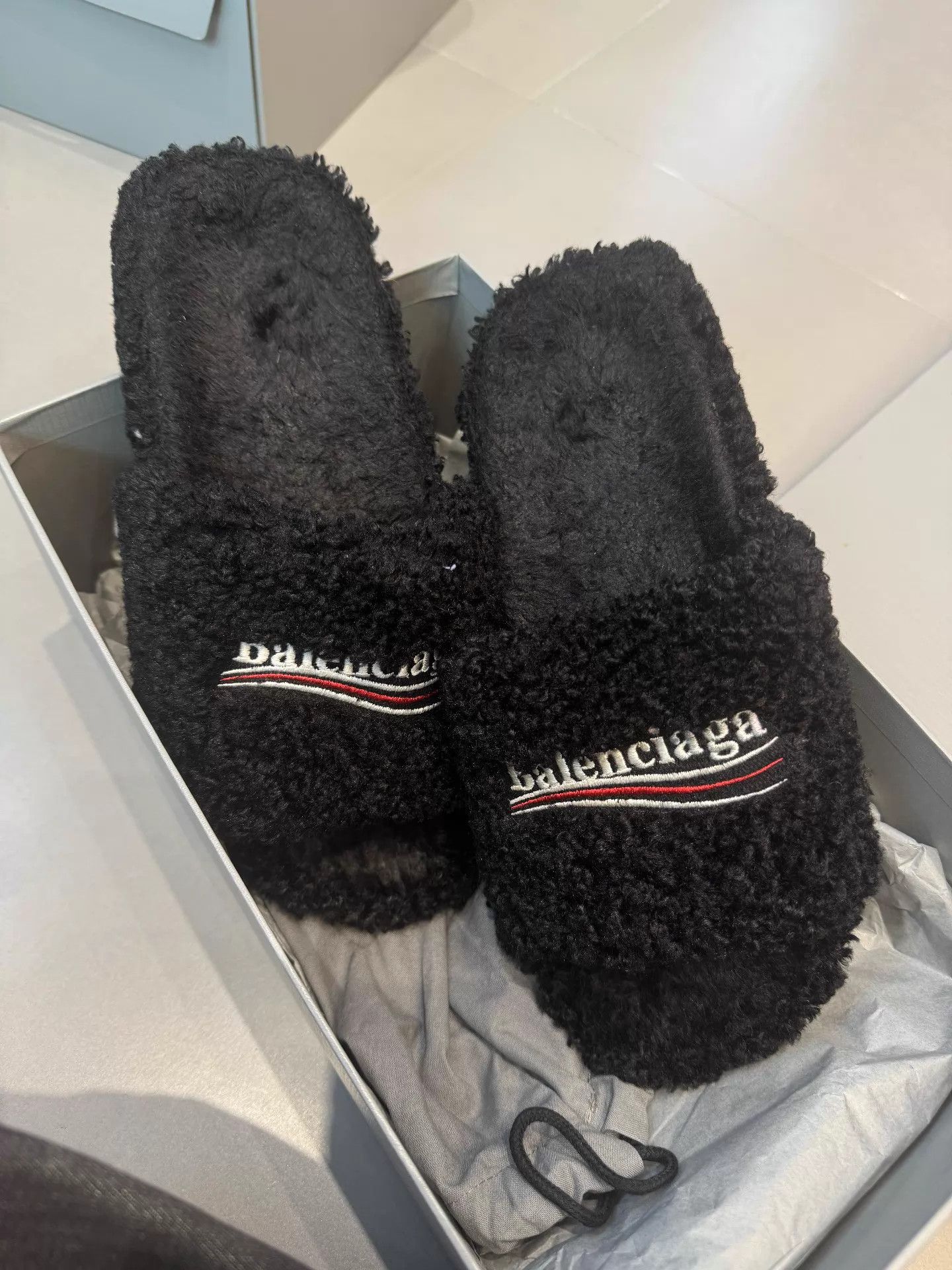 Balenciaga Balenciaga Coca-Cola Wave Slippers Black Teddy 42 EU Size US 9 / EU 42 - 1 Thumbnail