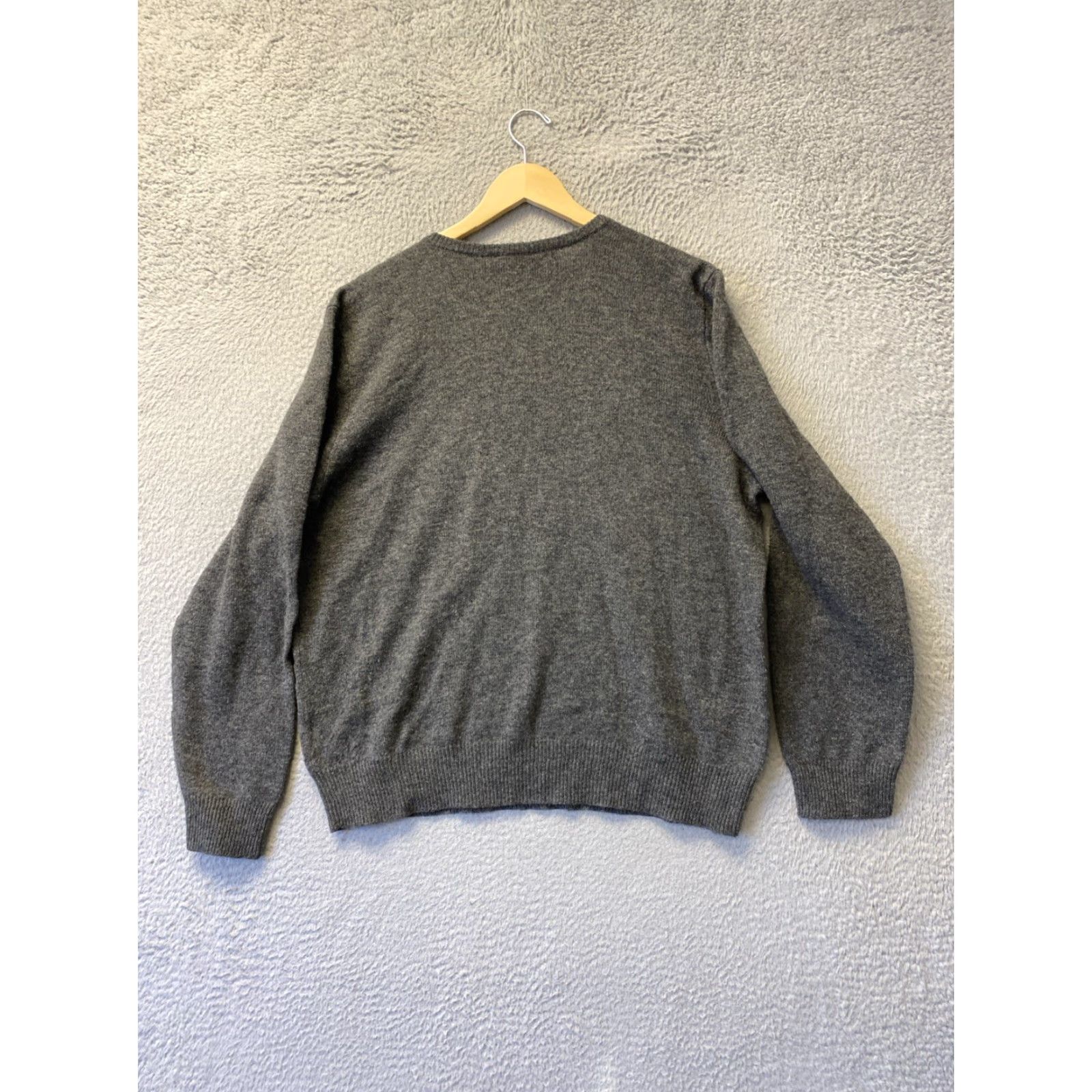 Polo Ralph Lauren VINTAGE Polo Ralph Lauren Men’s XL Sweater Pullover Wool V-Neck Embroidered Logo Gray All Seasons Size US XL / EU 56 / 4 - 6 Thumbnail