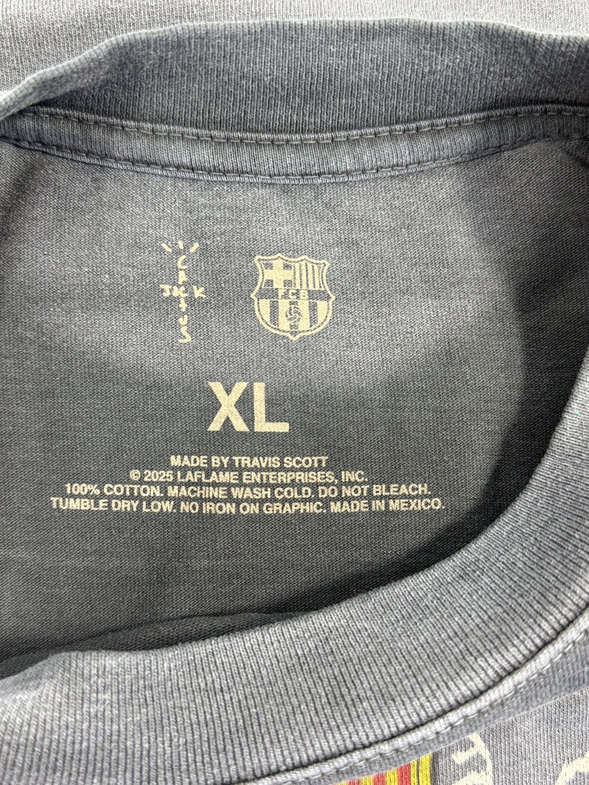 Travis Scott CJ X FCB WASHED SPRAY LOGO T-SHIRT Size US XL / EU 56 / 4 - 4 Thumbnail