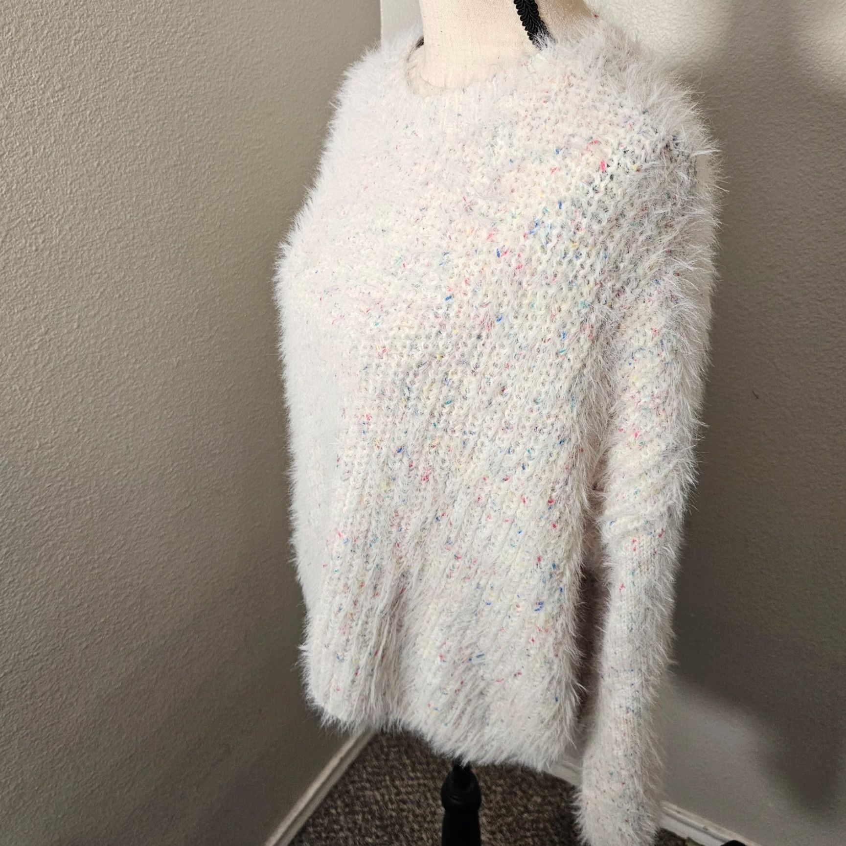 Forever 21 Forever 21 Women’s White Multicolor Spotted Sweater Long Sleeve Size L Size L / US 10 / IT 46 - 2 Thumbnail