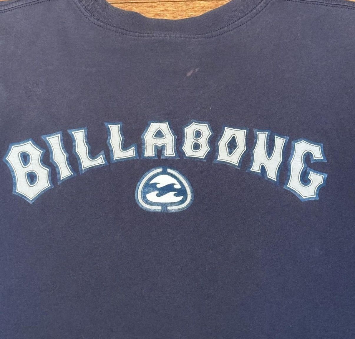 Billabong 90's Vintage Billabong Embroidered Logo T-Shirt - Size Large Size US L / EU 52-54 / 3 - 7 Thumbnail