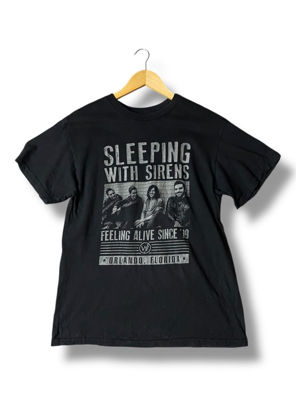 Japanese Brand Vintage Sleeping with Sirens Band Tees (143) Size US XXS / EU 40 - 1 Thumbnail