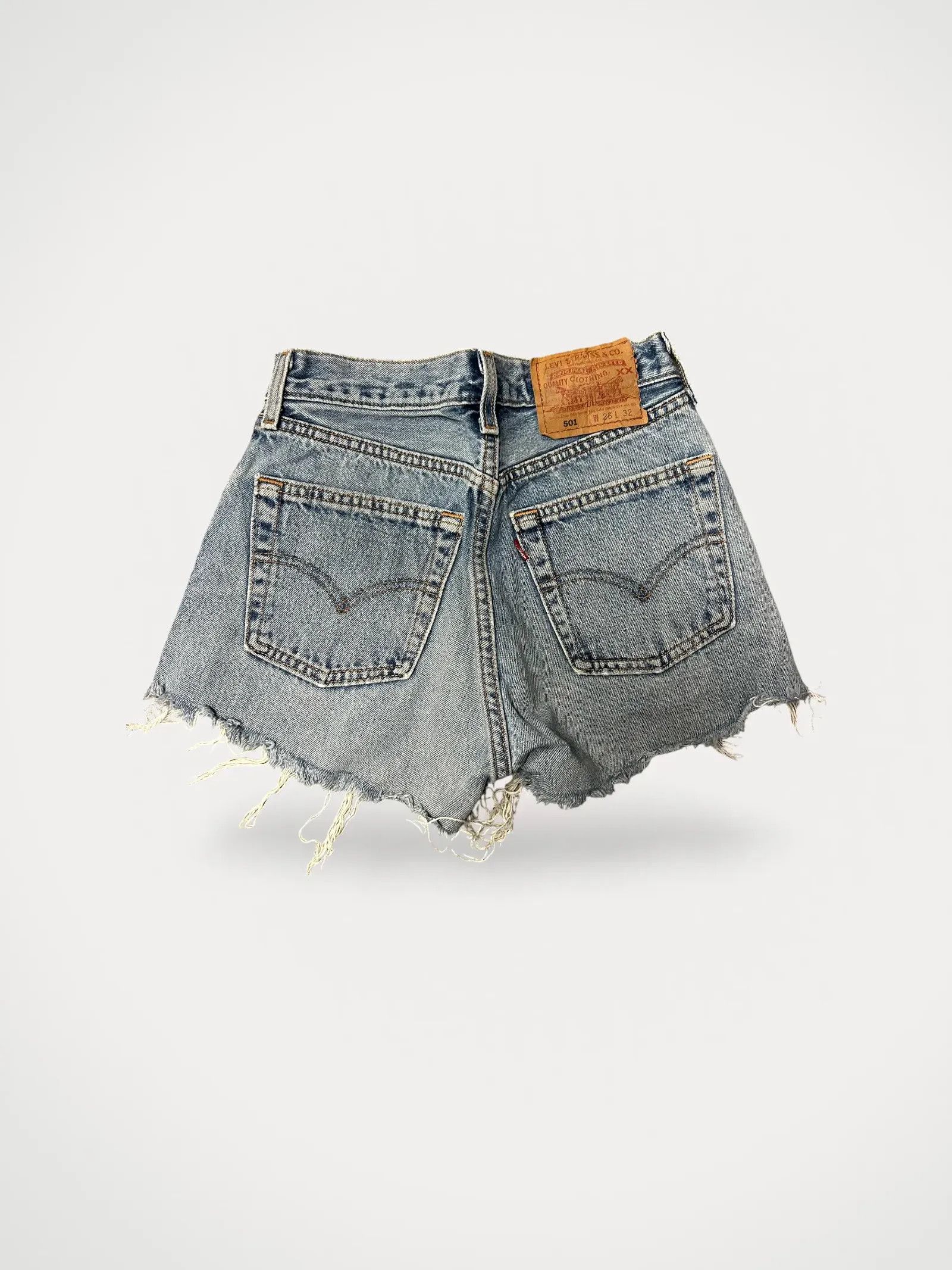 Levi's Levi's Shorts Size 26" / US 2 / IT 38 - 1 Thumbnail