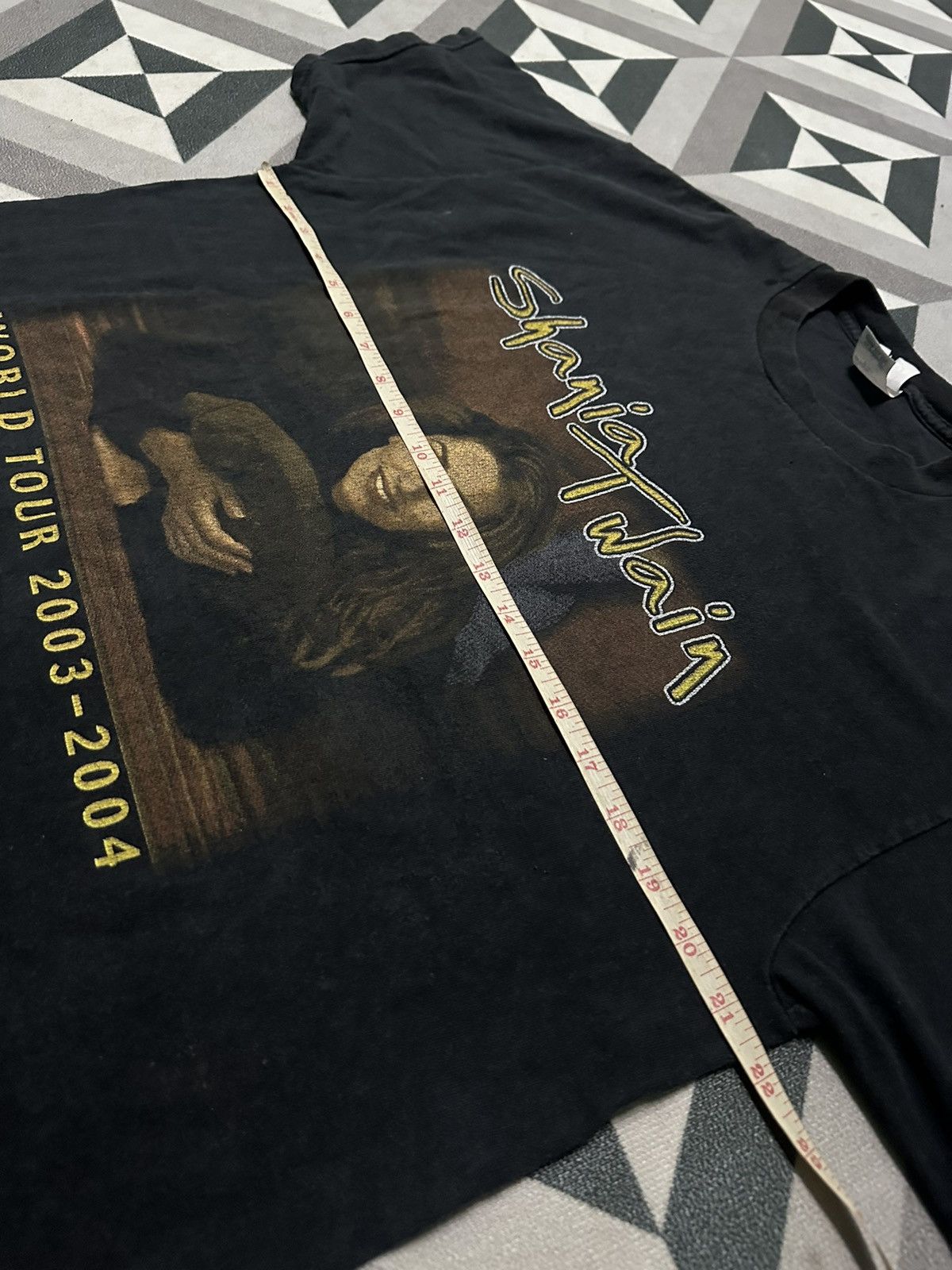 Band Tees Vintage Shania Twain worldwide tour 2003-2004 tshirt Size US L / EU 52-54 / 3 - 9 Thumbnail